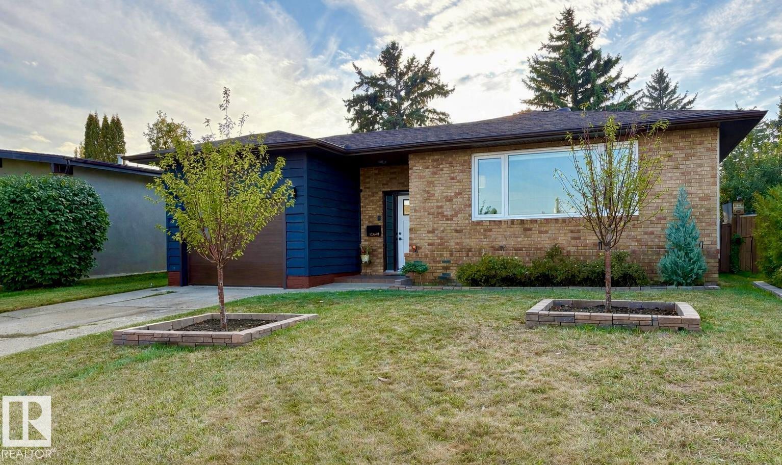 Second View of 10648 75 Street, Forest Heights (Edmonton), Edmonton, Alberta, T6A 2Z9