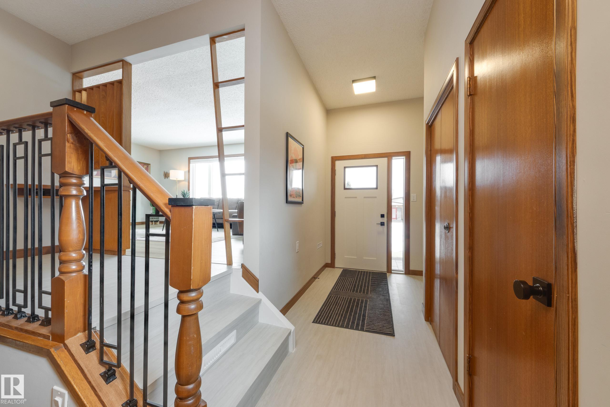 Fourth View of 10648 75 Street, Forest Heights (Edmonton), Edmonton, Alberta, T6A 2Z9