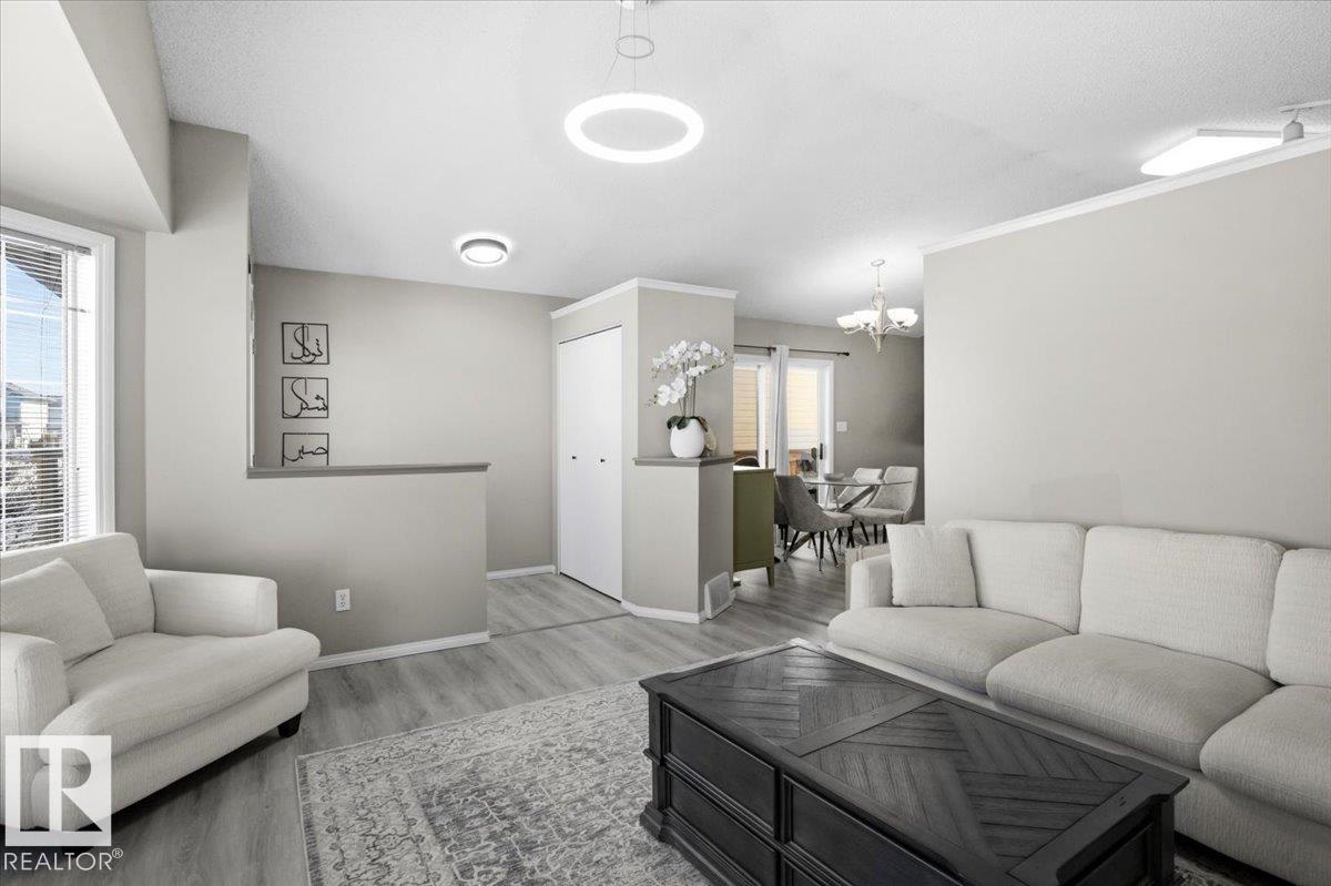 Fourth View of 5837 162A Avenue, Hollick-Kenyon, Edmonton, Alberta, T5Y 2W2