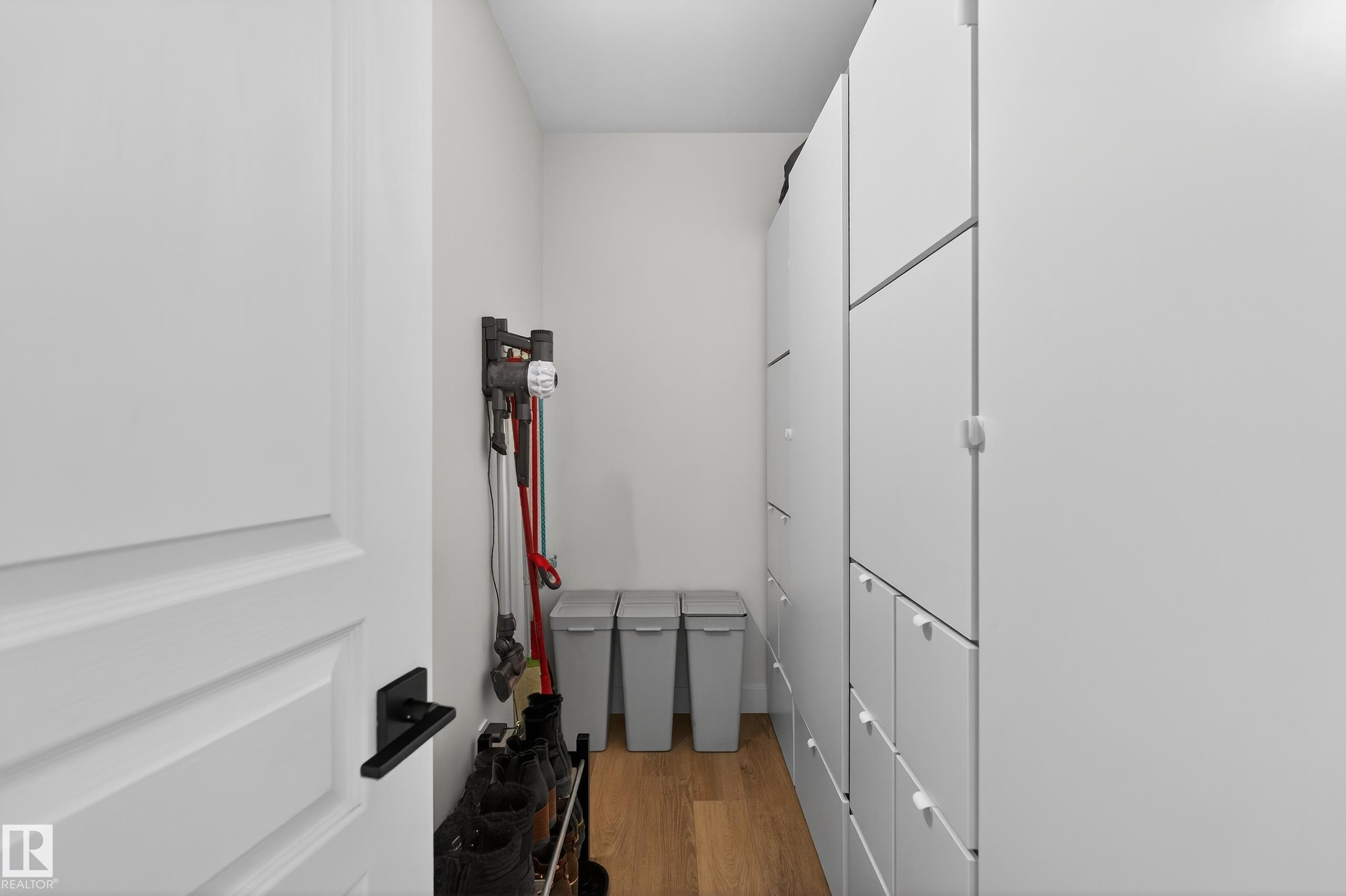 Fourth View of 412 10728 82 Avenue, Garneau, Edmonton, Alberta, T6E 6P5