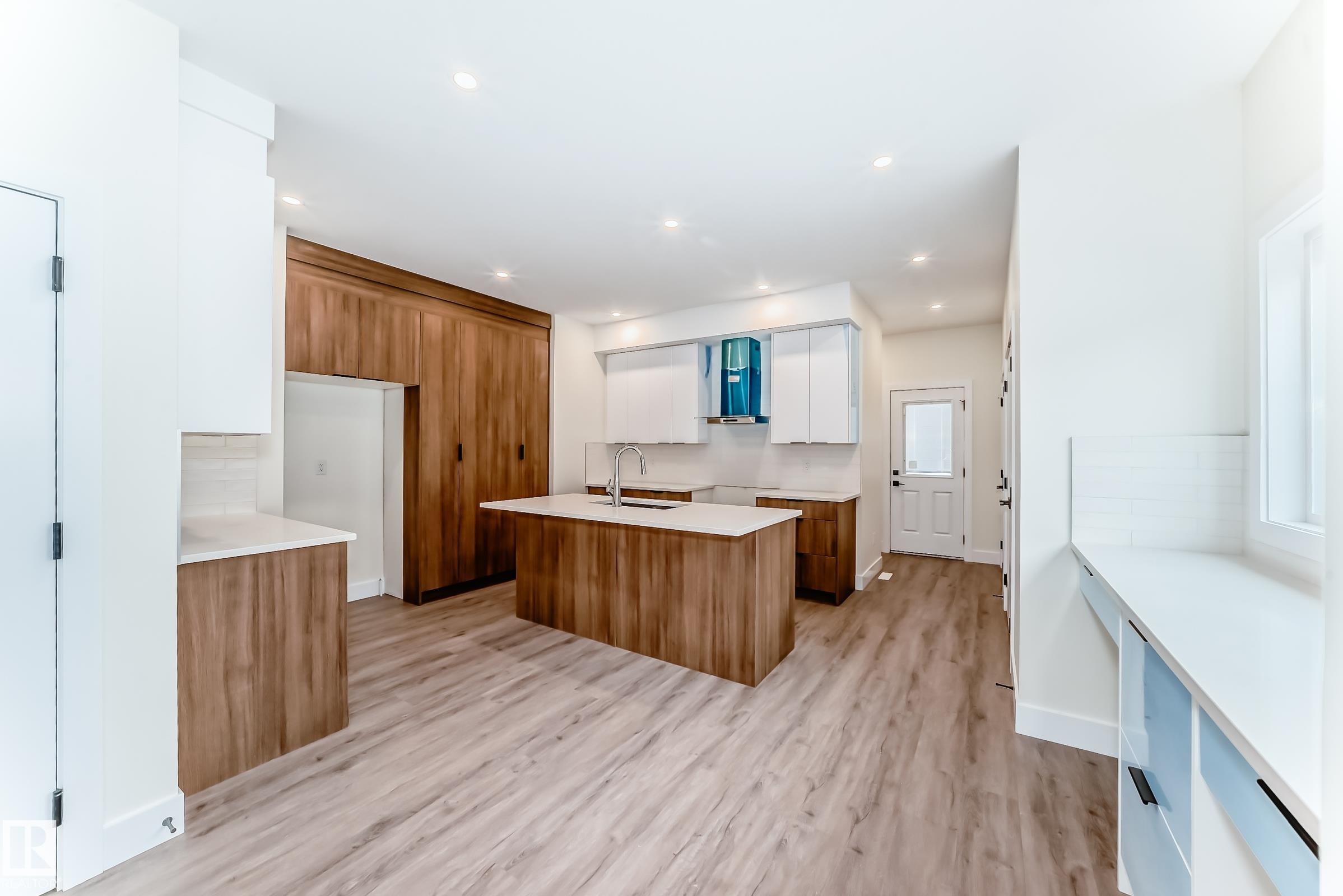 Fifth View of 10720 149 Street, High Park (Edmonton), Edmonton, Alberta, T5P 1M2