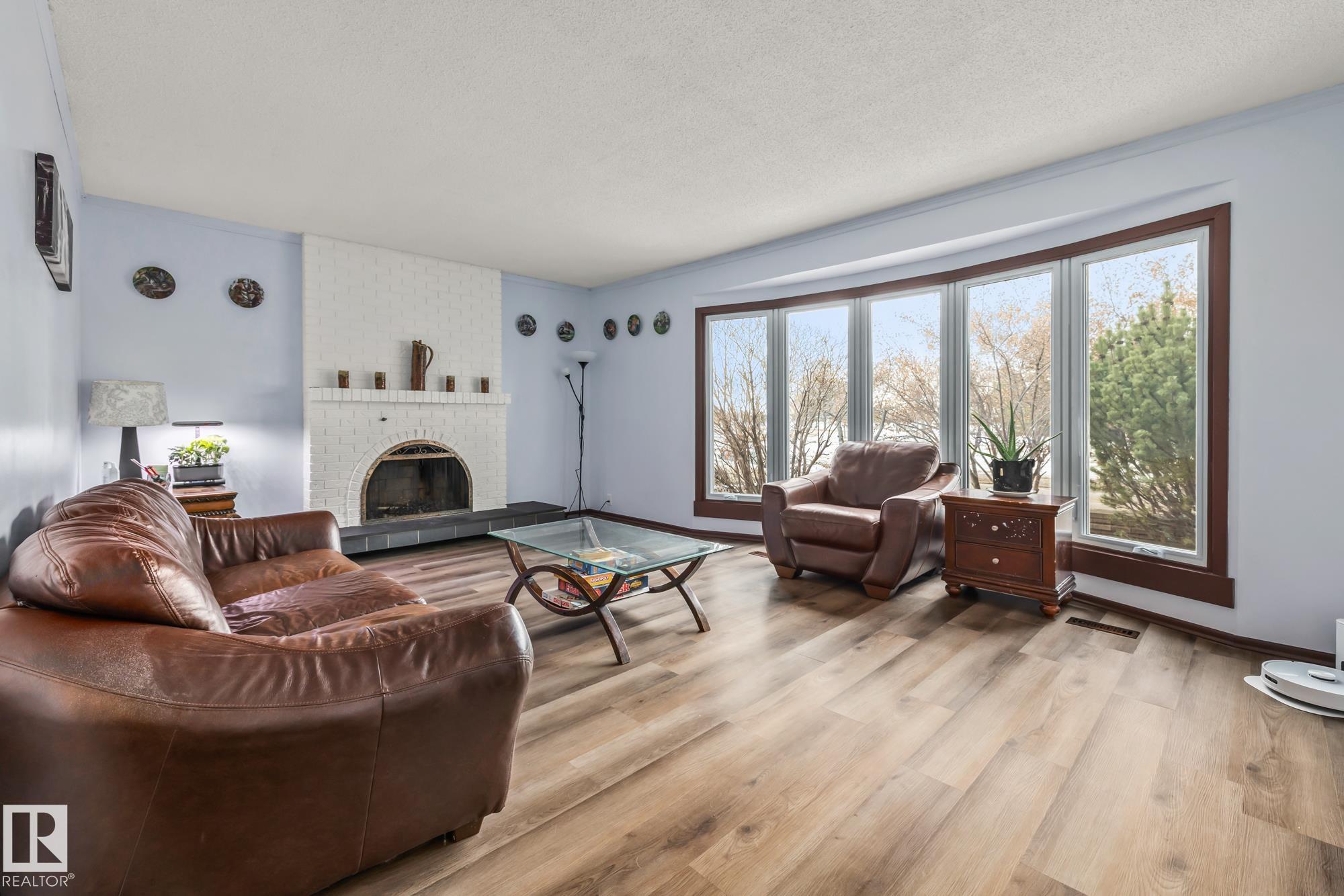 Fifth View of 8812 135 Avenue, Glengarry, Edmonton, Alberta, T5E 1N3