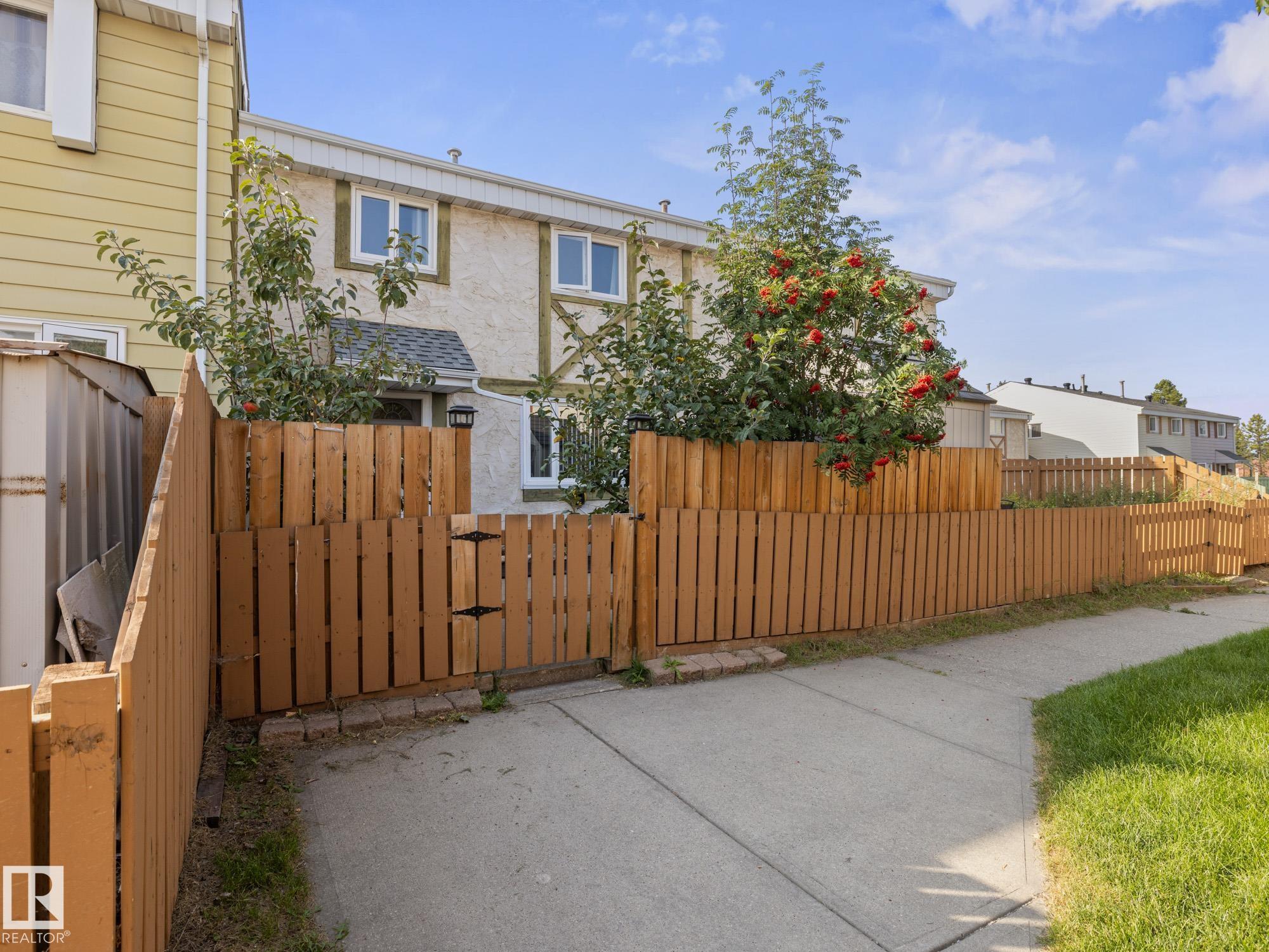 20E CALLINGWOOD Court, E4478414, Alberta,