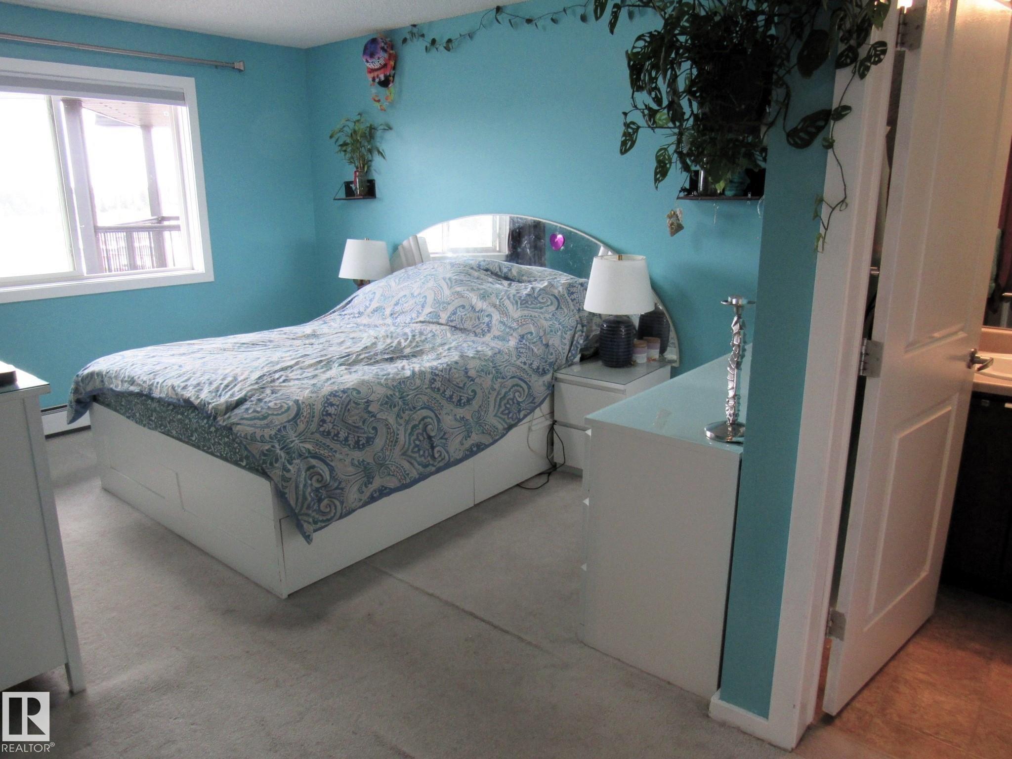 Third View of 453 1196 HYNDMAN Road, Canon Ridge, Edmonton, Alberta, T5A 0X8