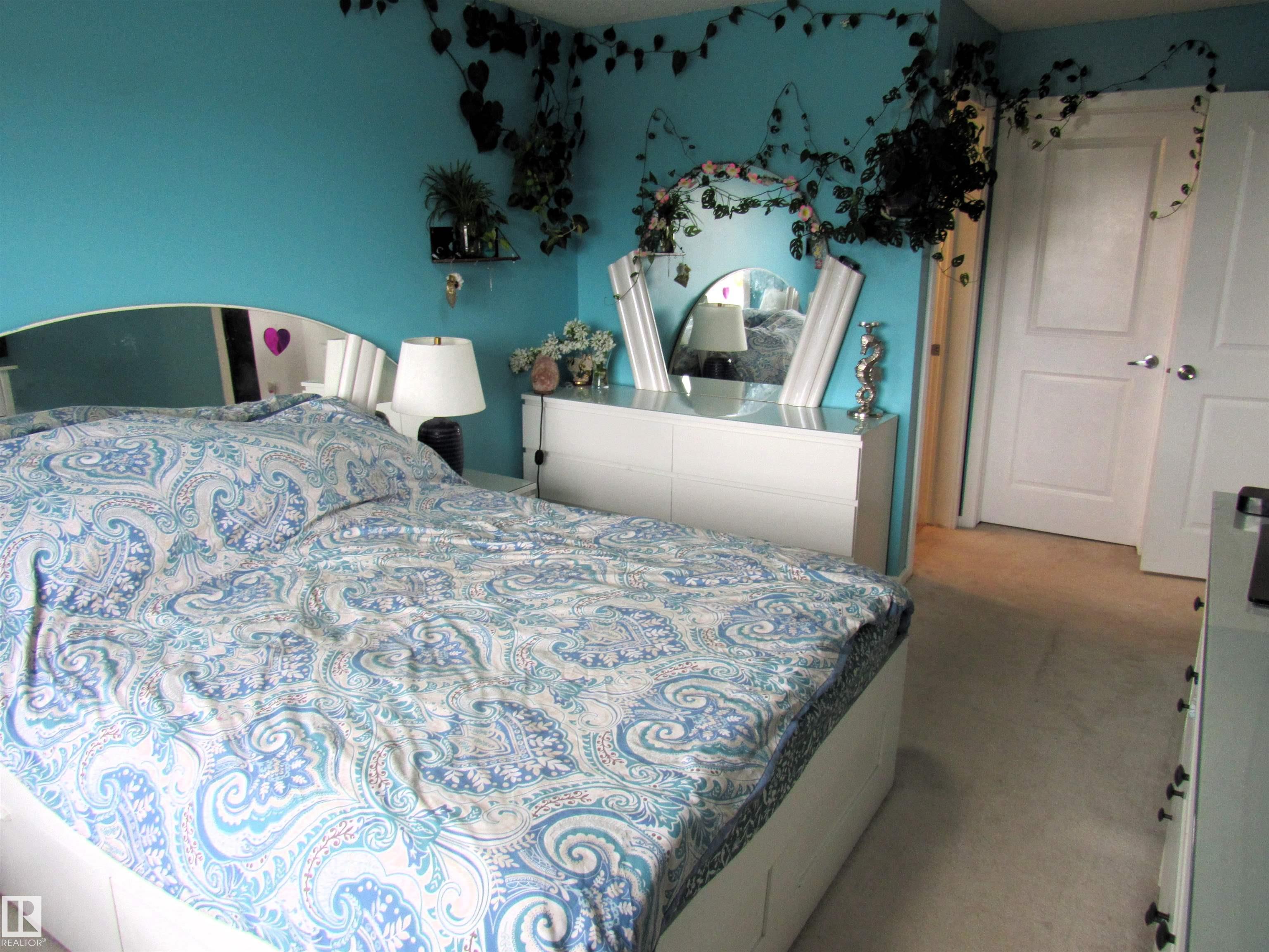 Fourth View of 453 1196 HYNDMAN Road, Canon Ridge, Edmonton, Alberta, T5A 0X8