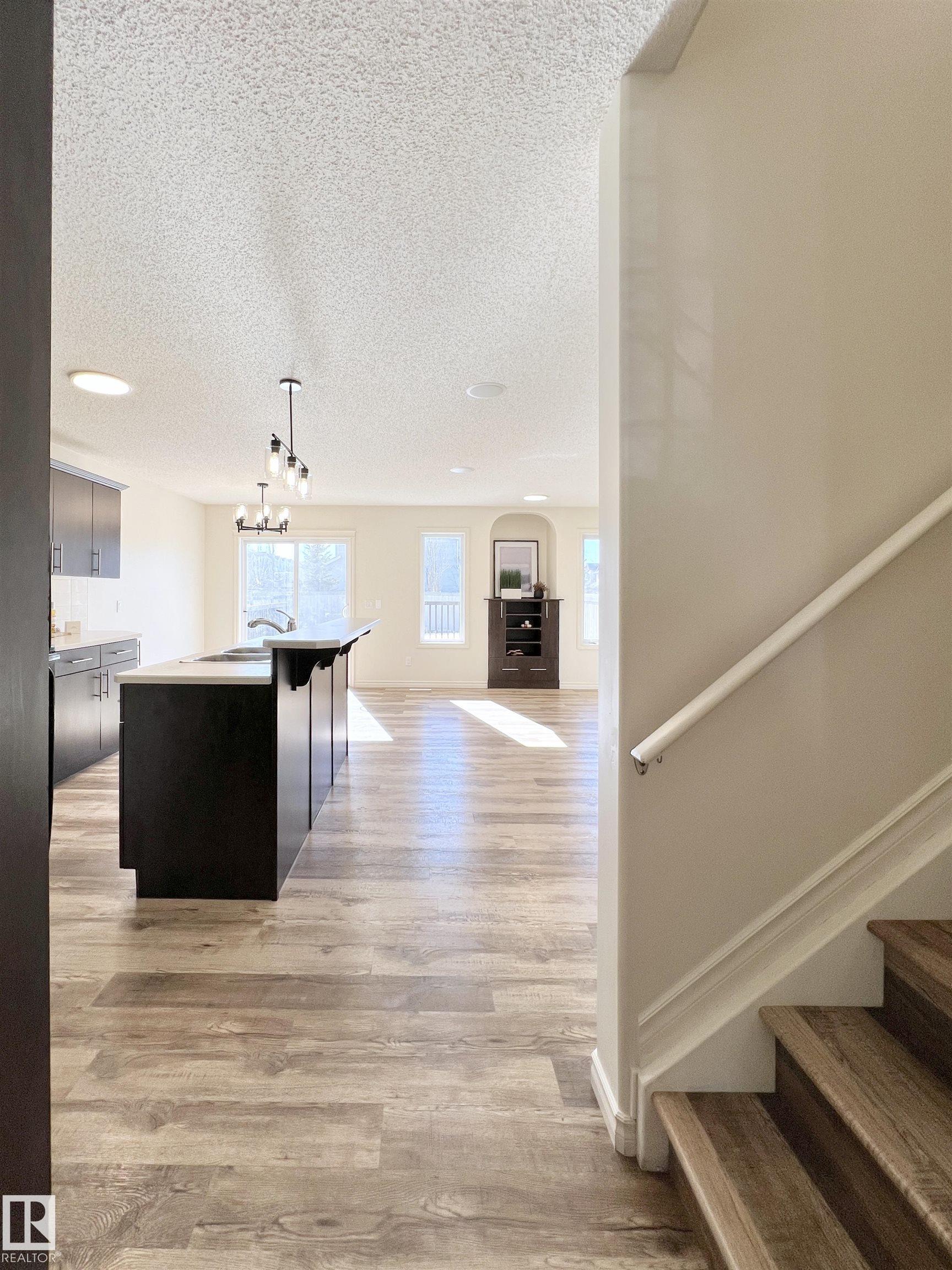 Fifth View of 17127 7A Avenue, Windermere, Edmonton, Alberta, T6W 0M5