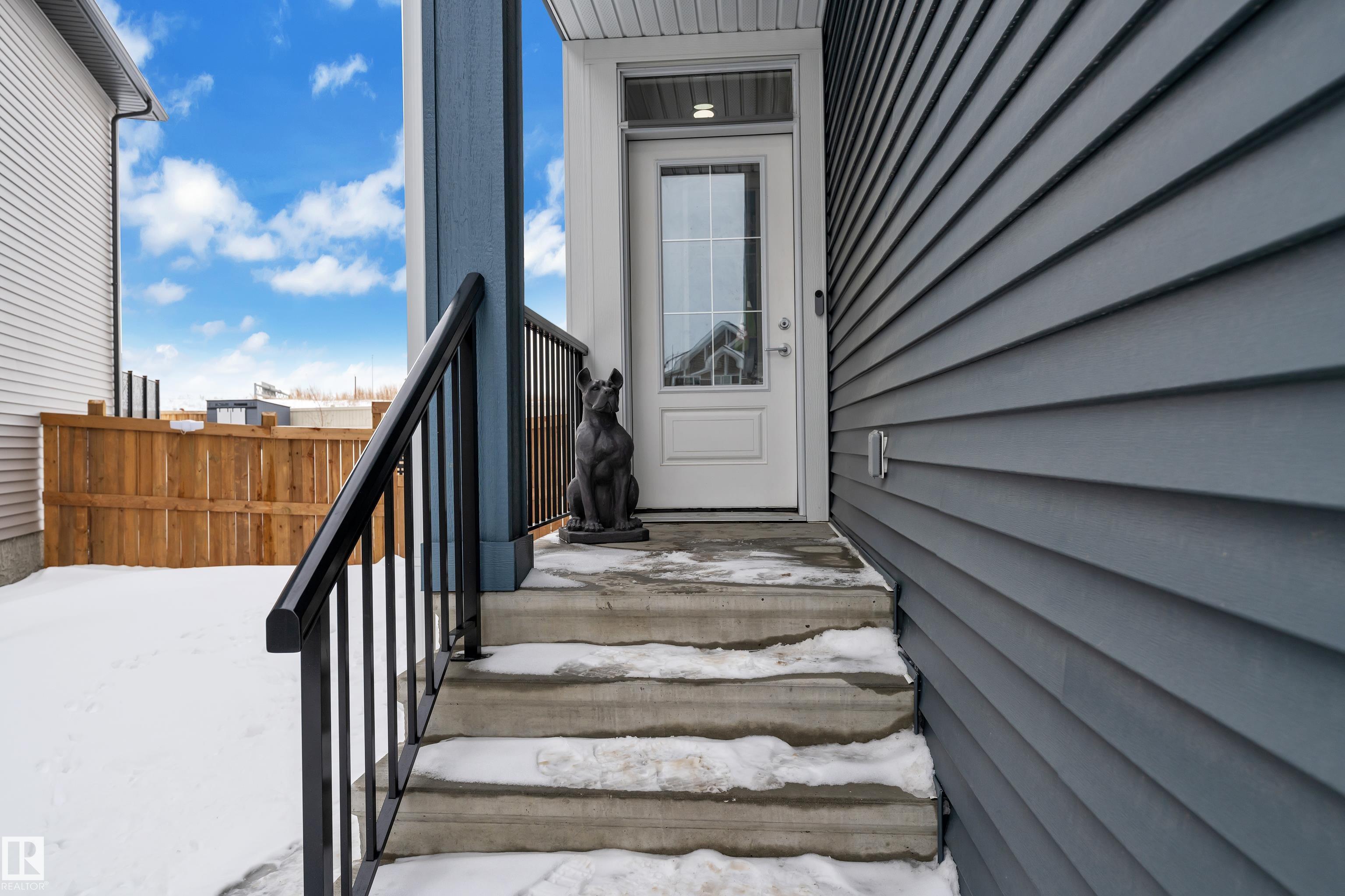 Third View of 3003 4 Street, Maple Crest, Edmonton, Alberta, T6T 2V6