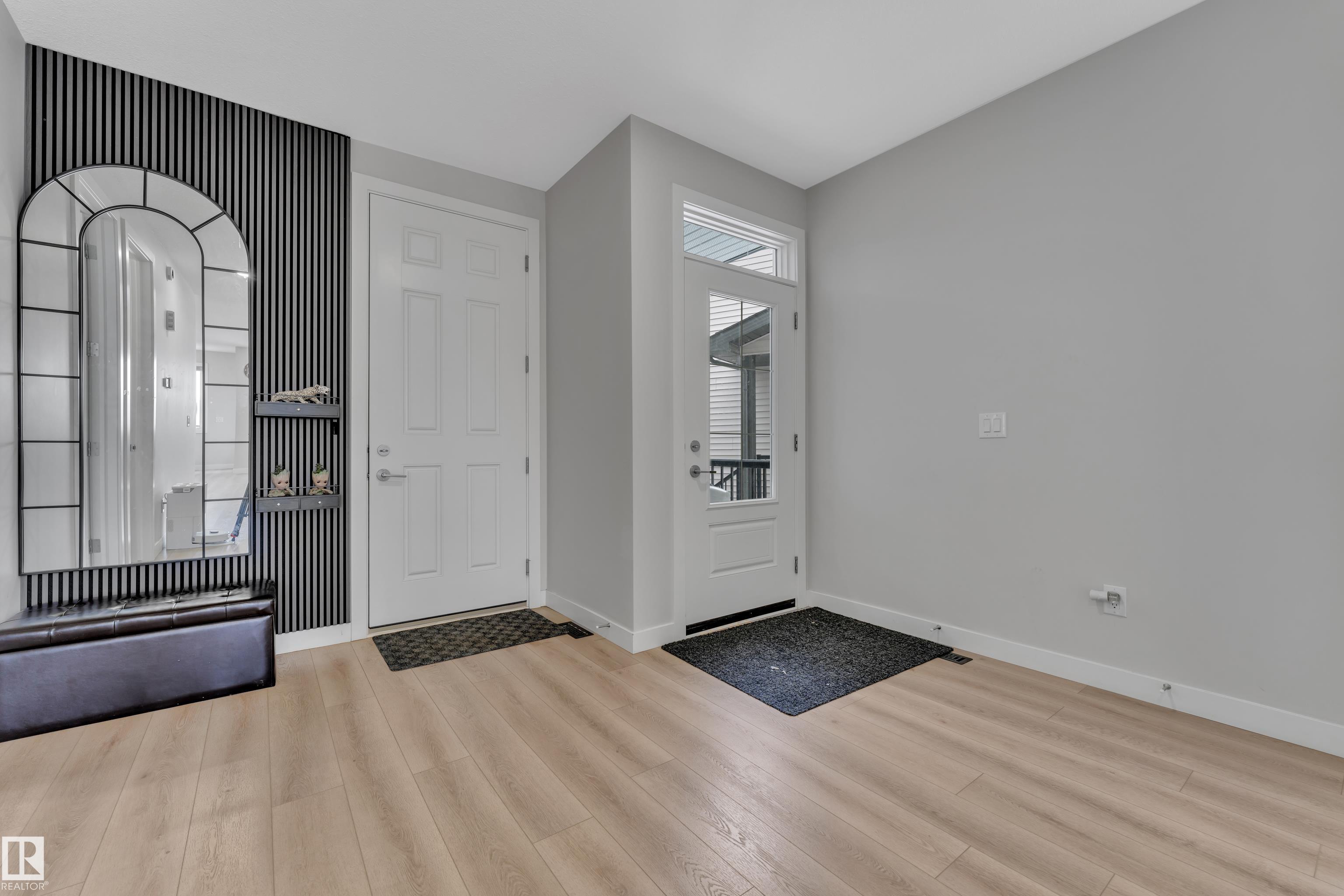 Fourth View of 3003 4 Street, Maple Crest, Edmonton, Alberta, T6T 2V6