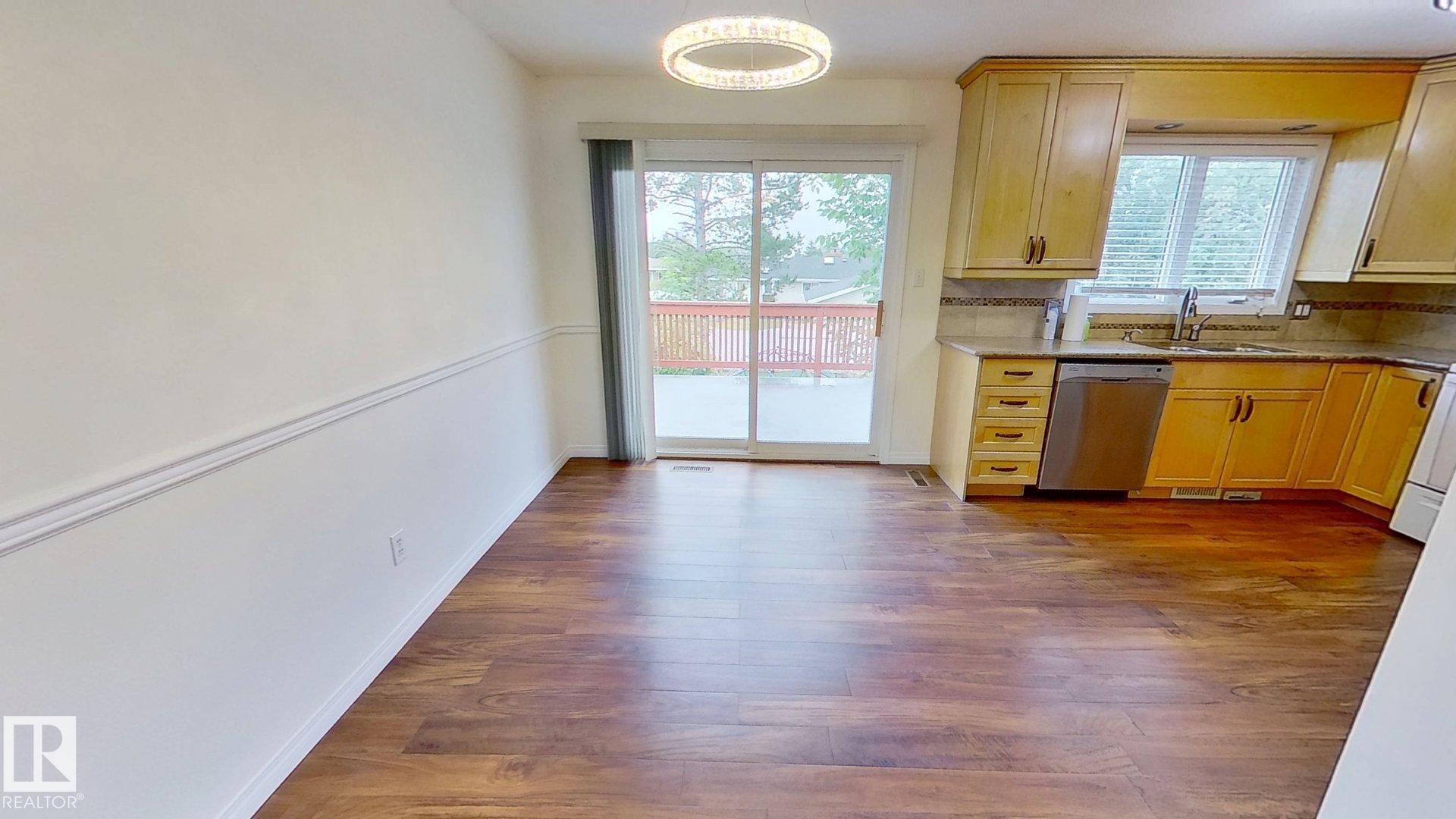 Fifth View of 3432 81 Street, Richfield, Edmonton, Alberta, T6K 0G4