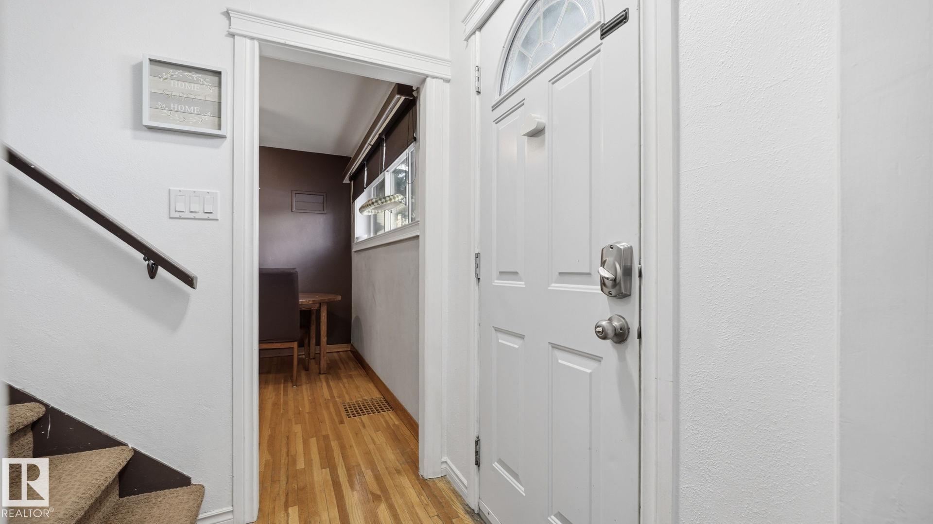 Fifth View of 10922 117 Street, Queen Mary Park, Edmonton, Alberta, T5N 3N6