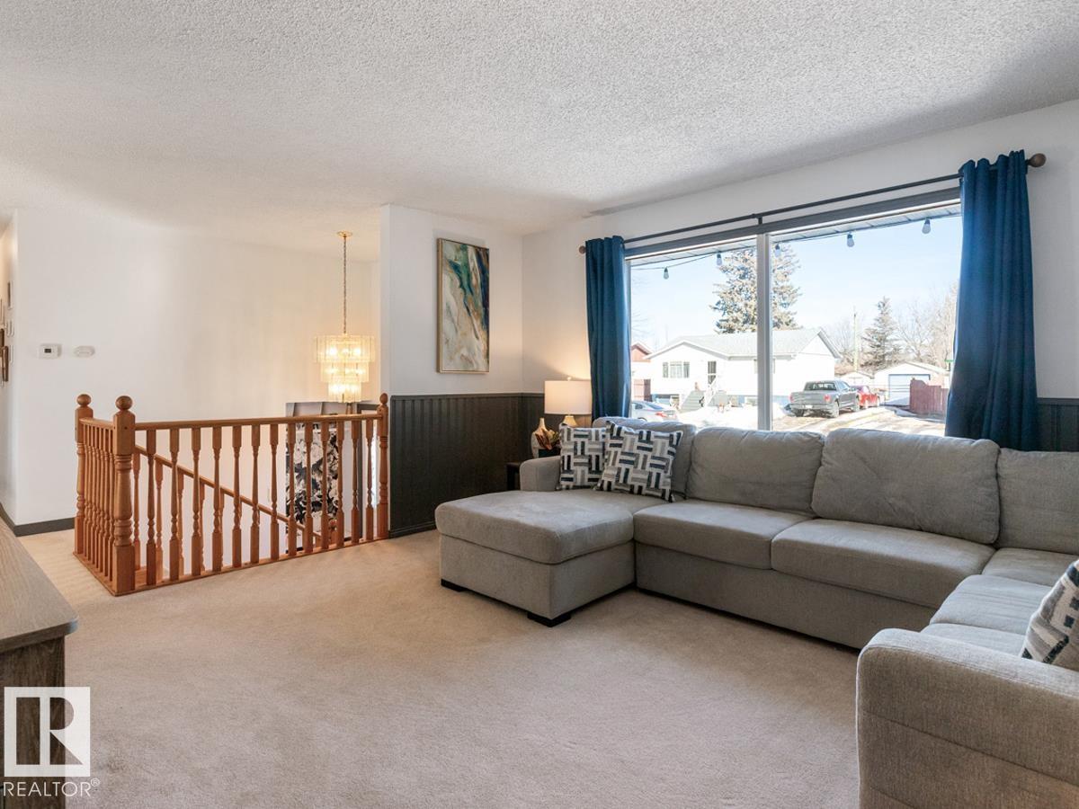 Third View of 208 Jespersen Avenue, City Centre, Spruce Grove, Alberta, T7X 2H9