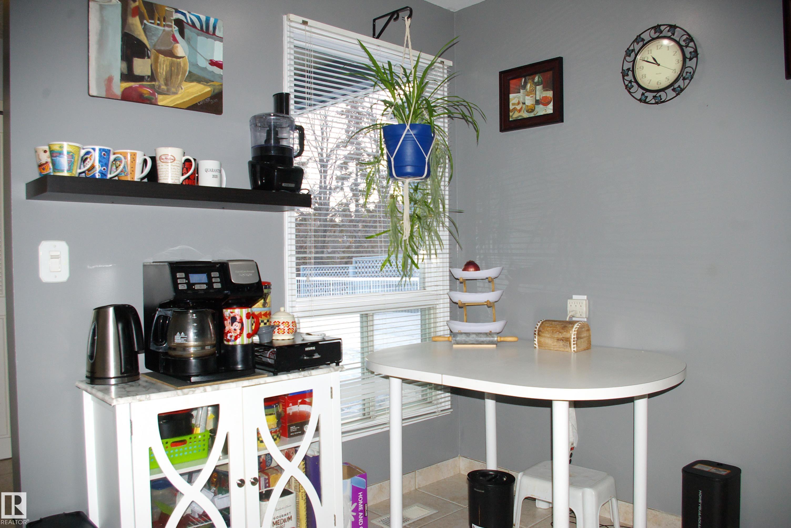 Fifth View of 208 LAKESIDE Green, Grandin, St. Albert, Alberta, T8N 3T3