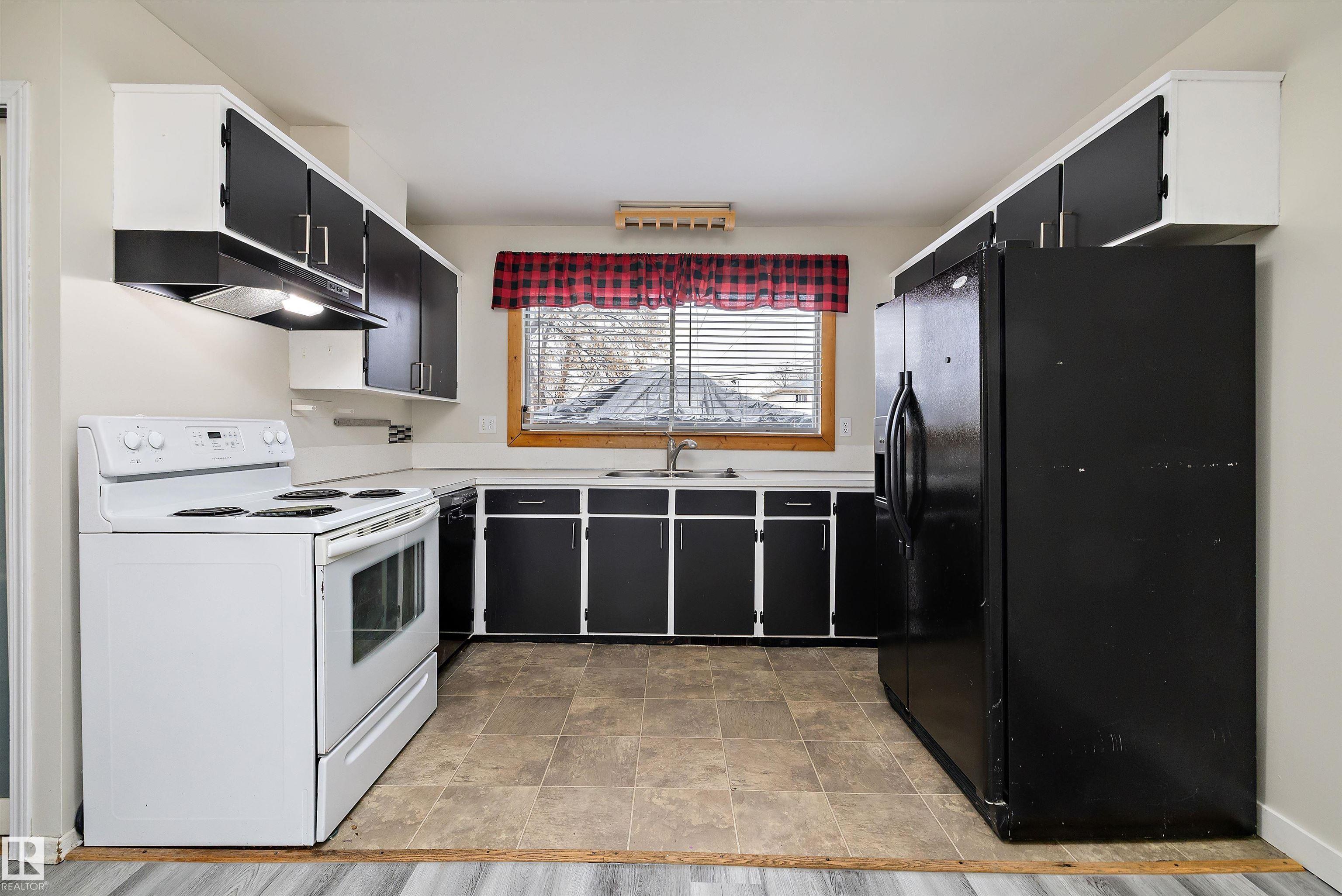 Fourth View of 11813 44 Street, Beacon Heights, Edmonton, Alberta, T5W 2S4