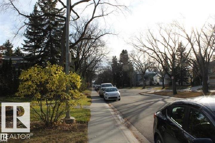 Fourth View of 8931 117 Street, Windsor Park (Edmonton), Edmonton, Alberta, T6G 1R8