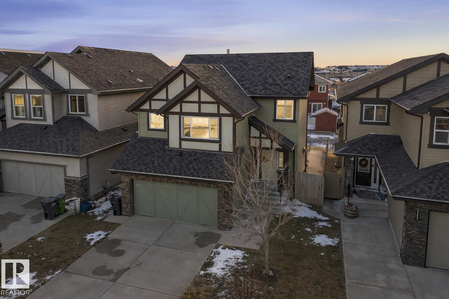 4211 CHARLES Close, E4478588, Alberta,