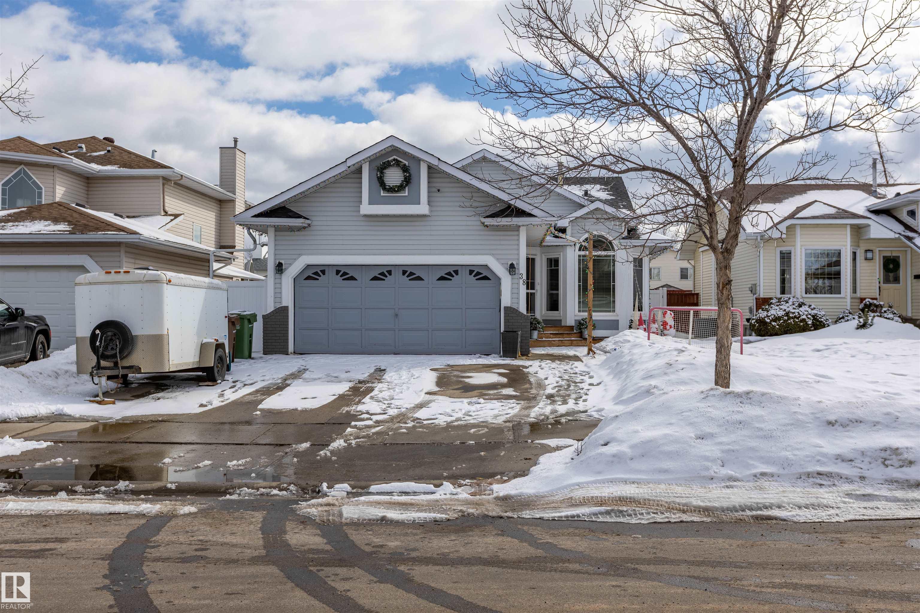 38 DESMARAIS Crescent, E4478601, Alberta,