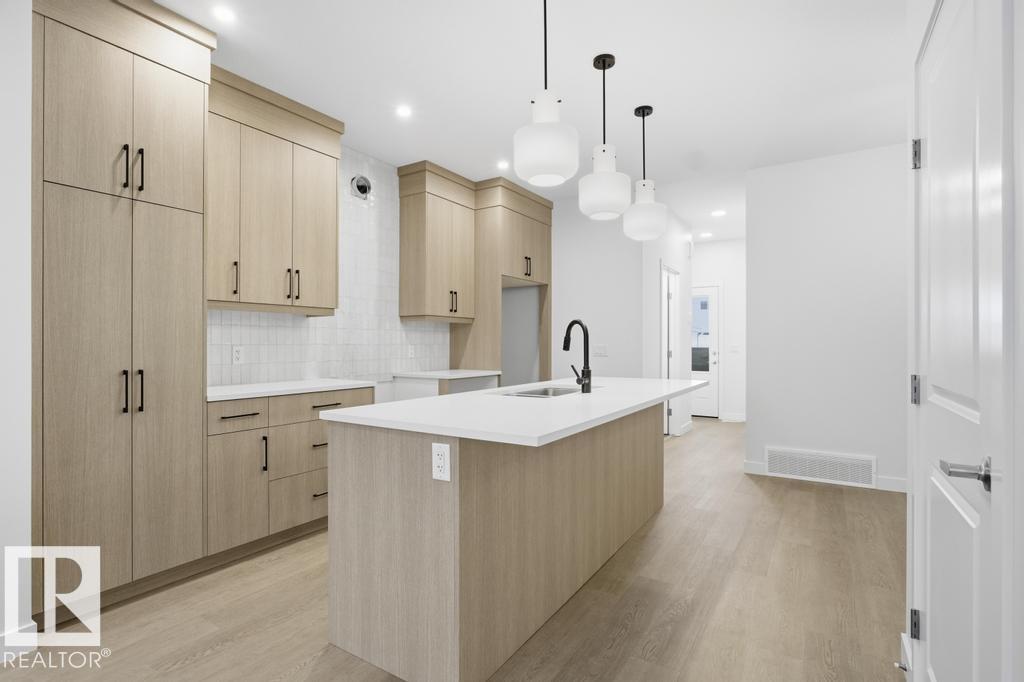 3763 ERLANGER Drive, E4478644, Alberta,