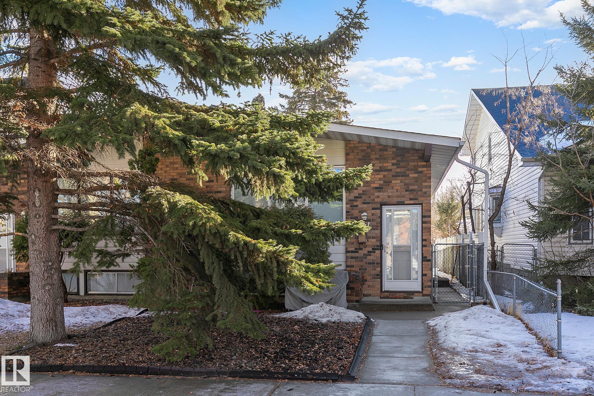 8561 89 Street, E4478664, Alberta,