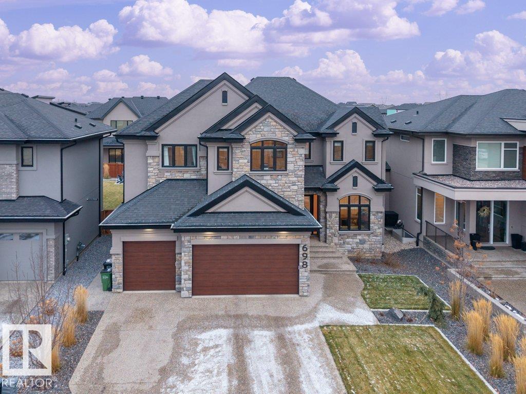 Third View of 698 HOWATT Drive SW, Hays Ridge Area, Edmonton, Alberta, T6W 3K3