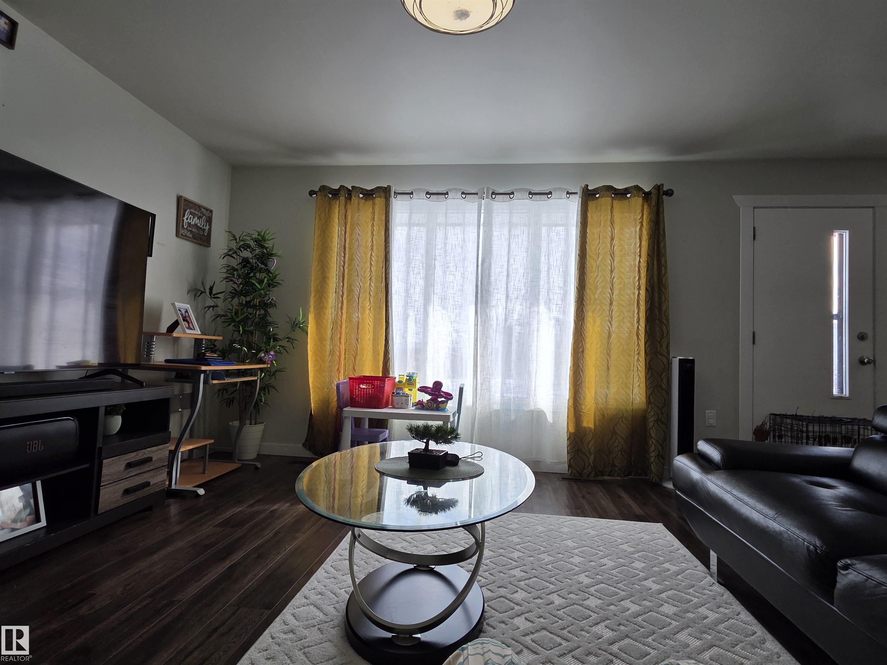 4706 47 Street, E4478772, Alberta,