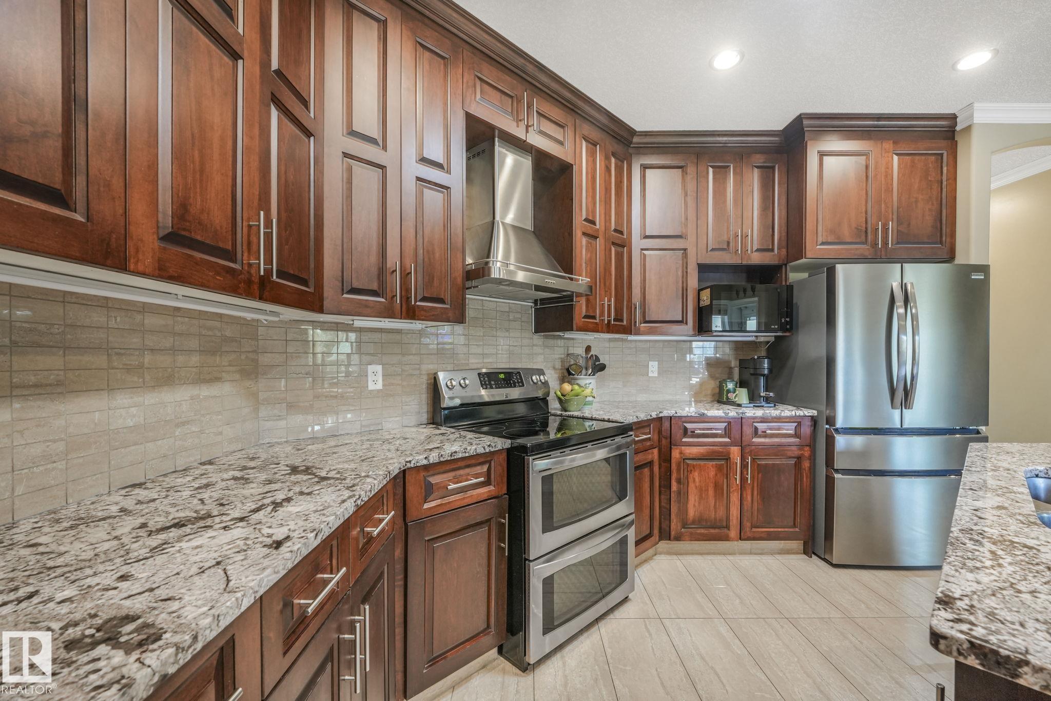 Second View of 9812 154 Street, West Jasper Place, Edmonton, Alberta, T5P 2G6