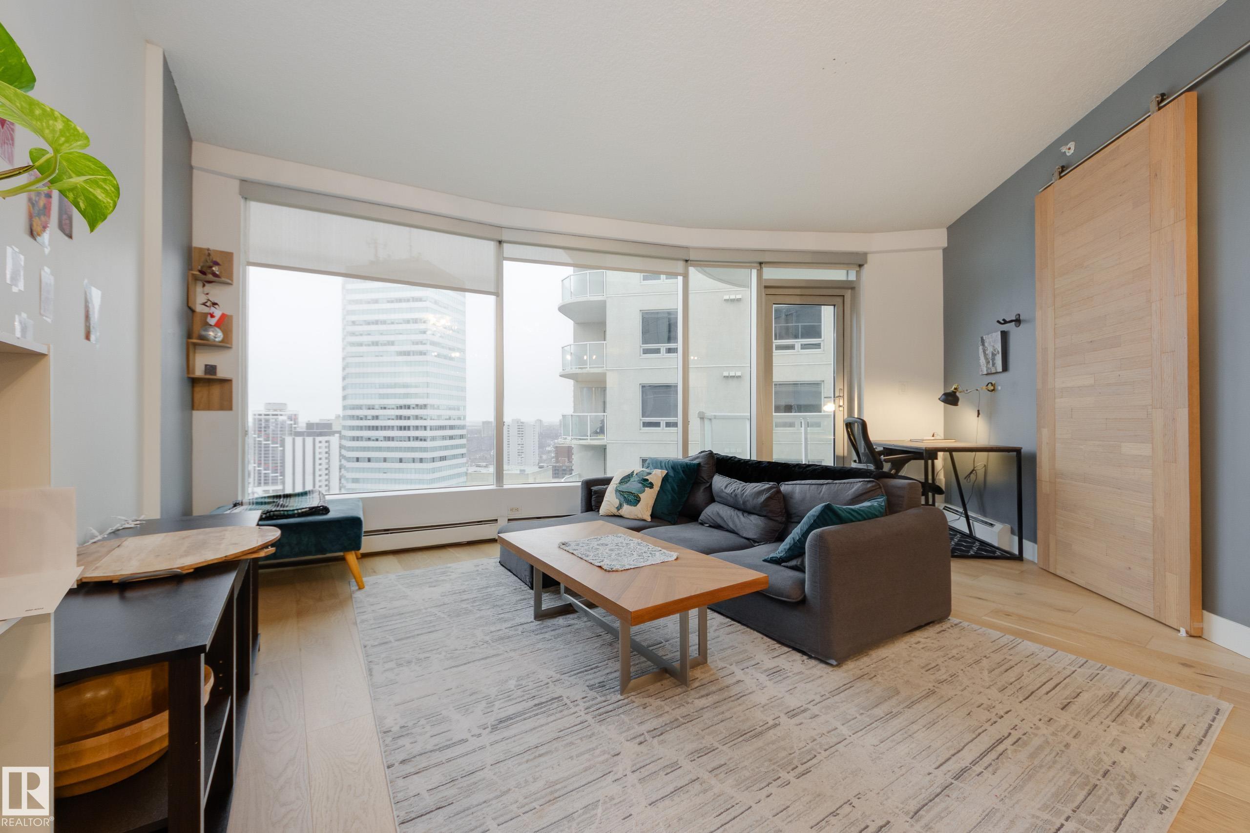 2004 10152 104 Street, E4478967, Alberta,