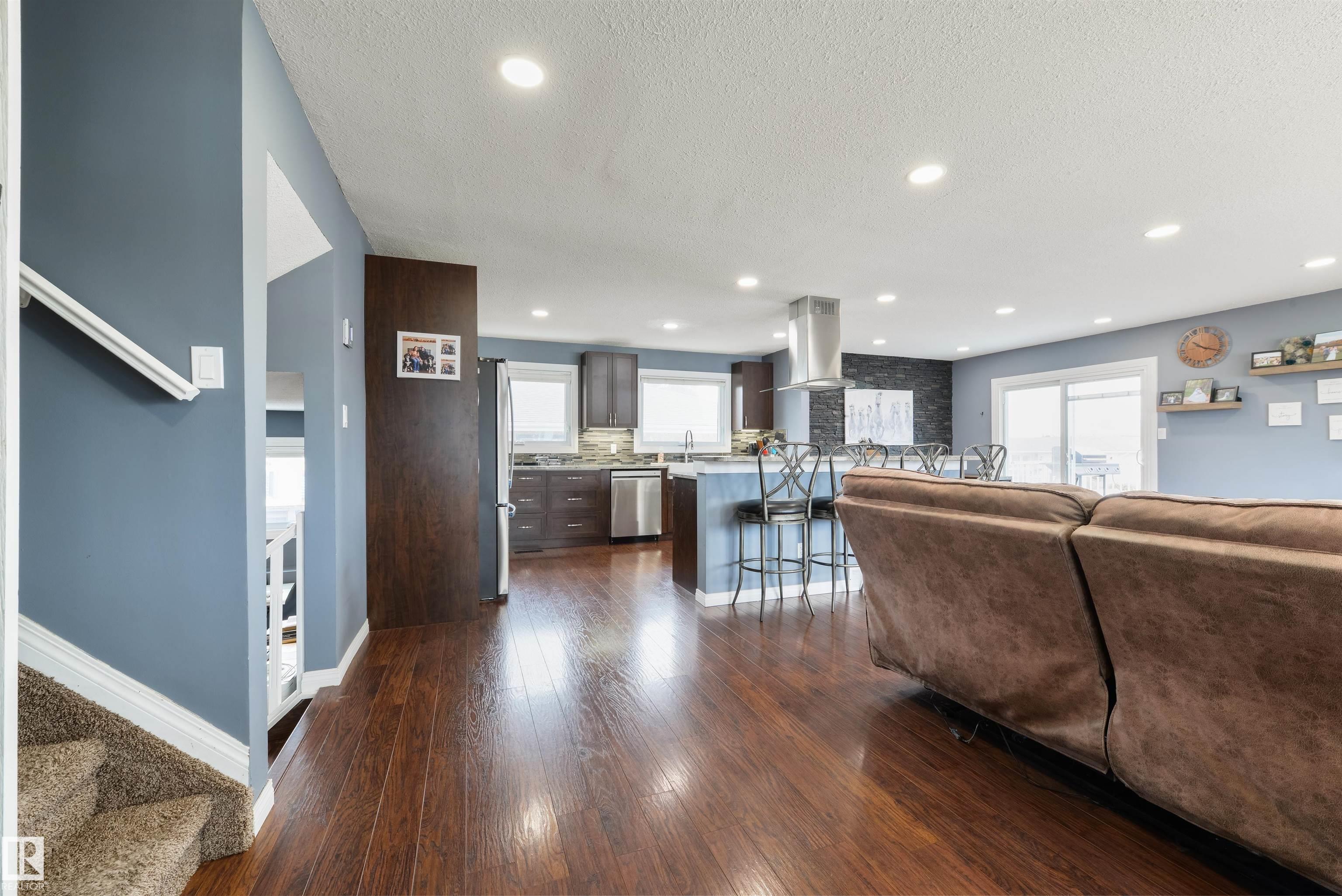 Second View of 114 WAVERLEY Crescent, Woodhaven_SPGR, Spruce Grove, Alberta, T7X 1P2