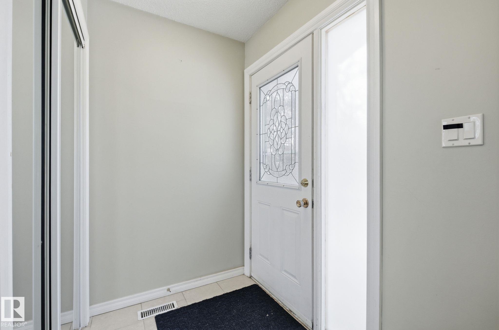 Second View of 11915 92 Street, Alberta Avenue, Edmonton, Alberta, T5G 1A7