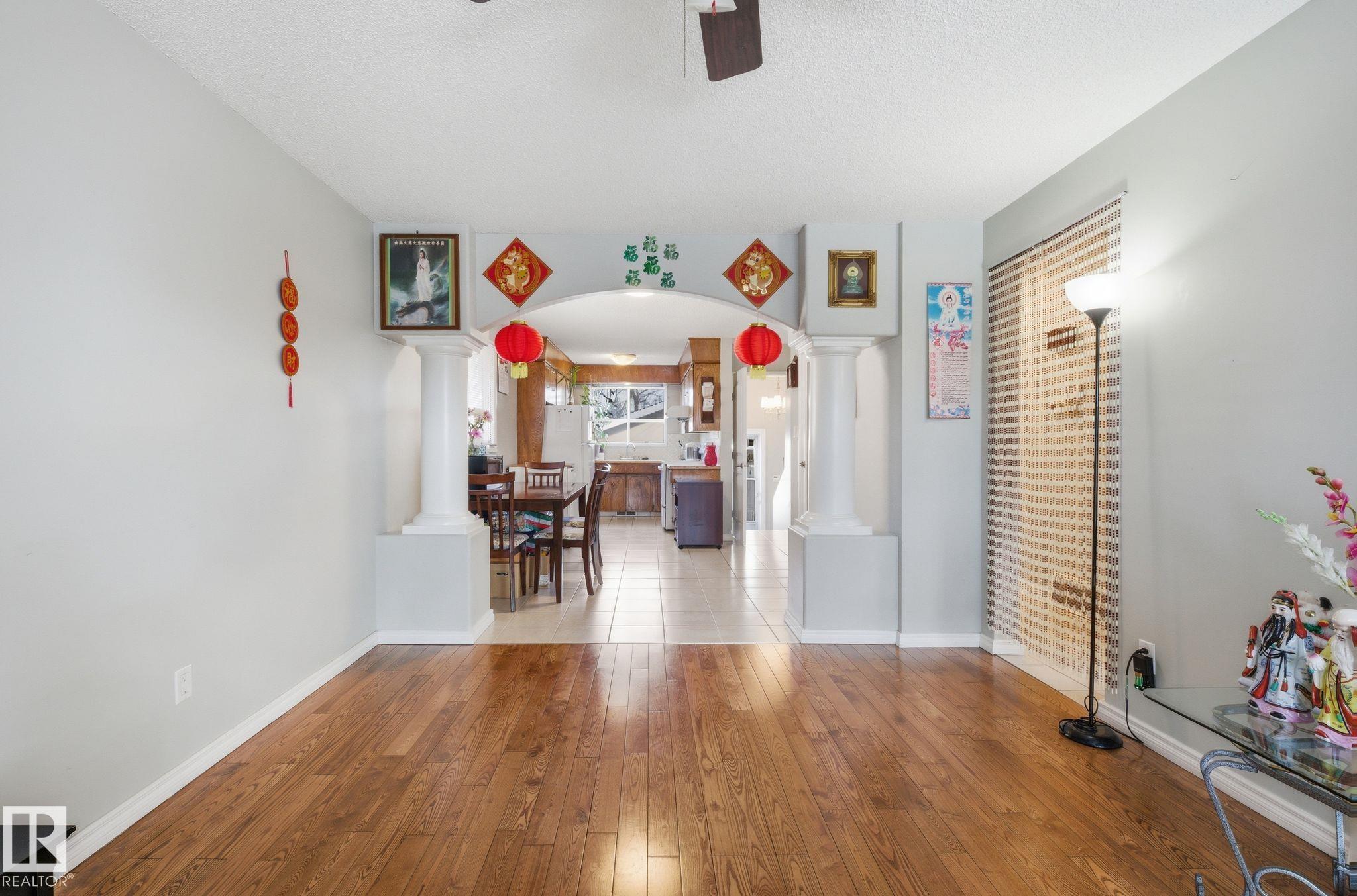 Fifth View of 11915 92 Street, Alberta Avenue, Edmonton, Alberta, T5G 1A7