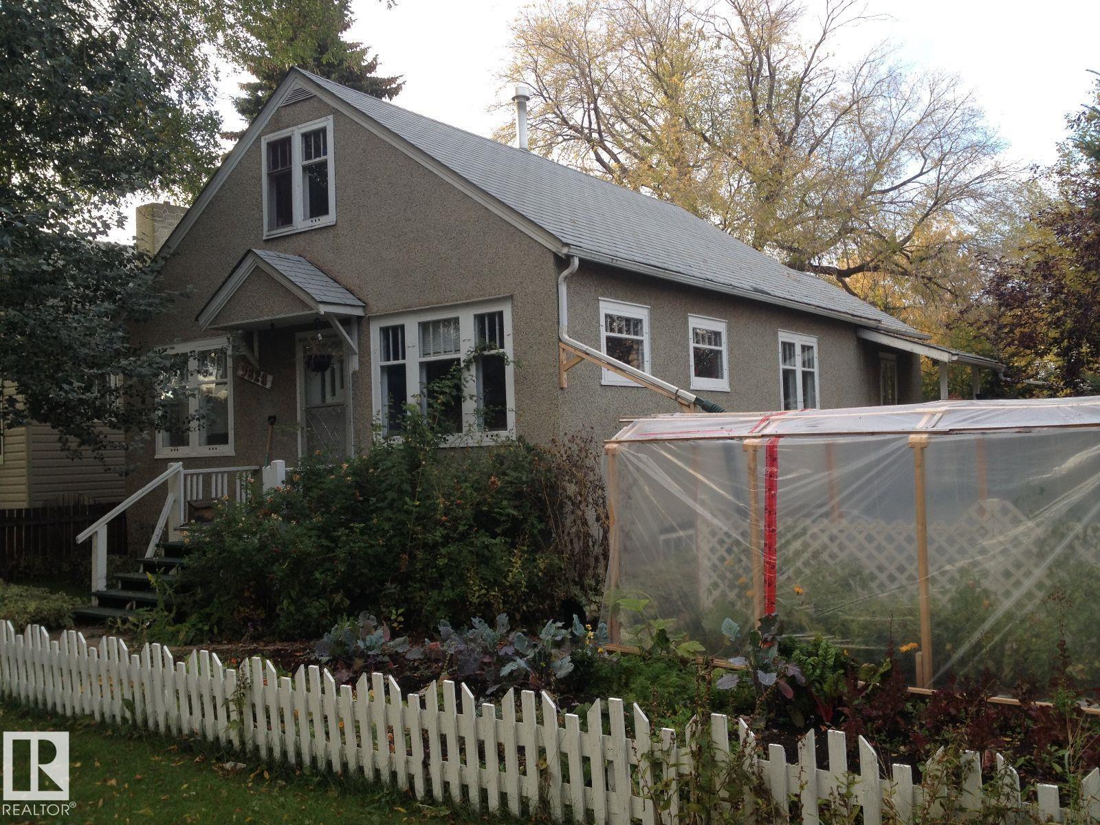 Second View of 9828 78 Avenue, Ritchie, Edmonton, Alberta, T6E 1N3