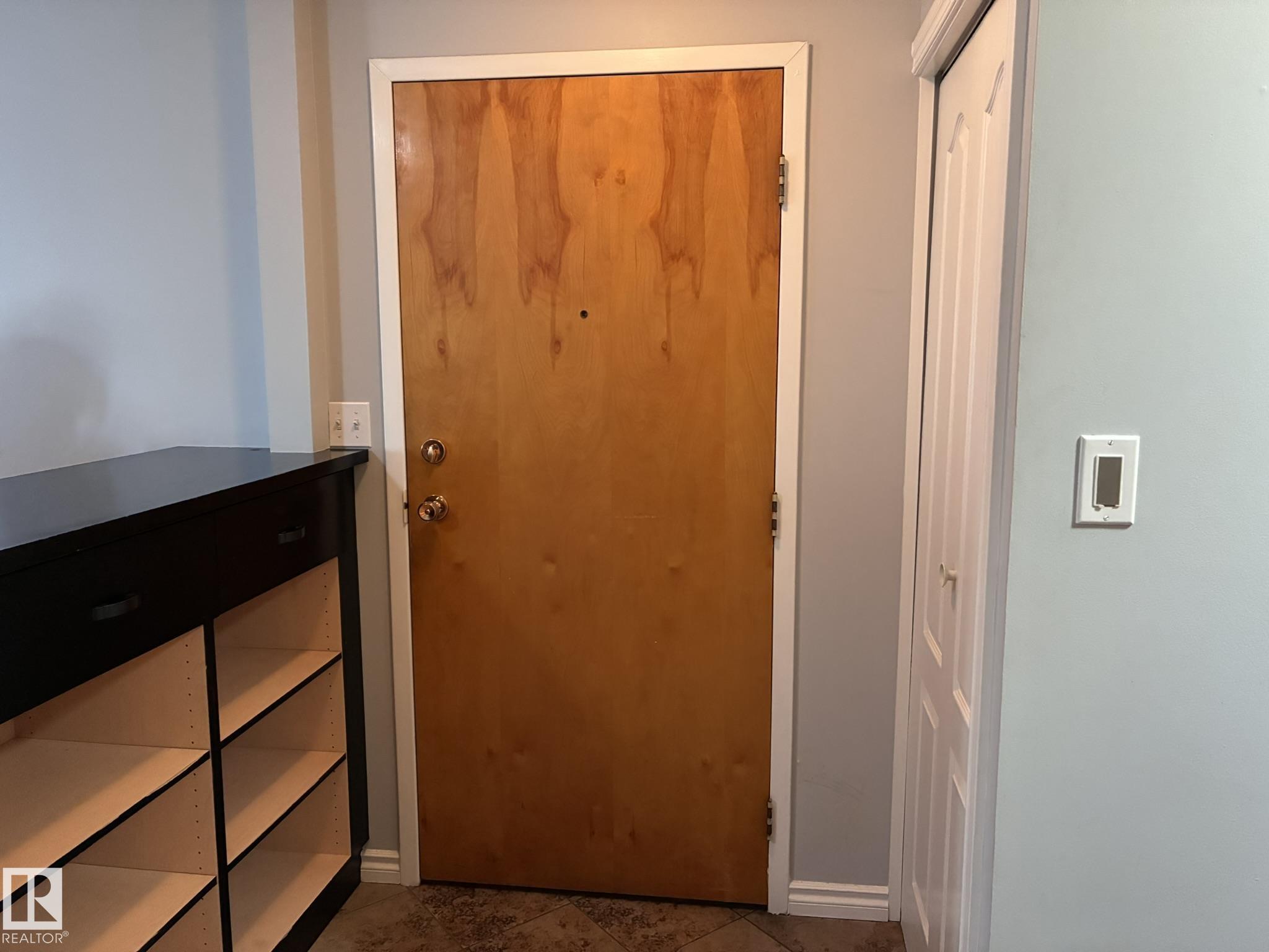 Second View of 17 10721 116 Street, Queen Mary Park, Edmonton, Alberta, T5H 3M3