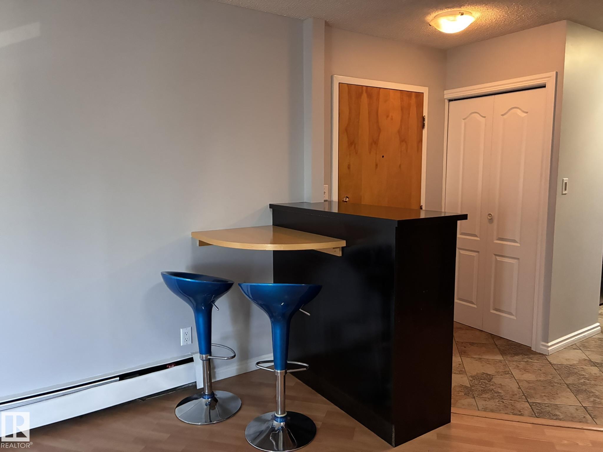 Fifth View of 17 10721 116 Street, Queen Mary Park, Edmonton, Alberta, T5H 3M3