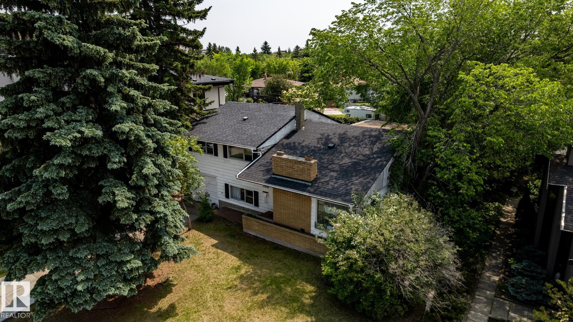 Second View of 11819 87 Avenue, Windsor Park (Edmonton), Edmonton, Alberta, T6G 0Y5