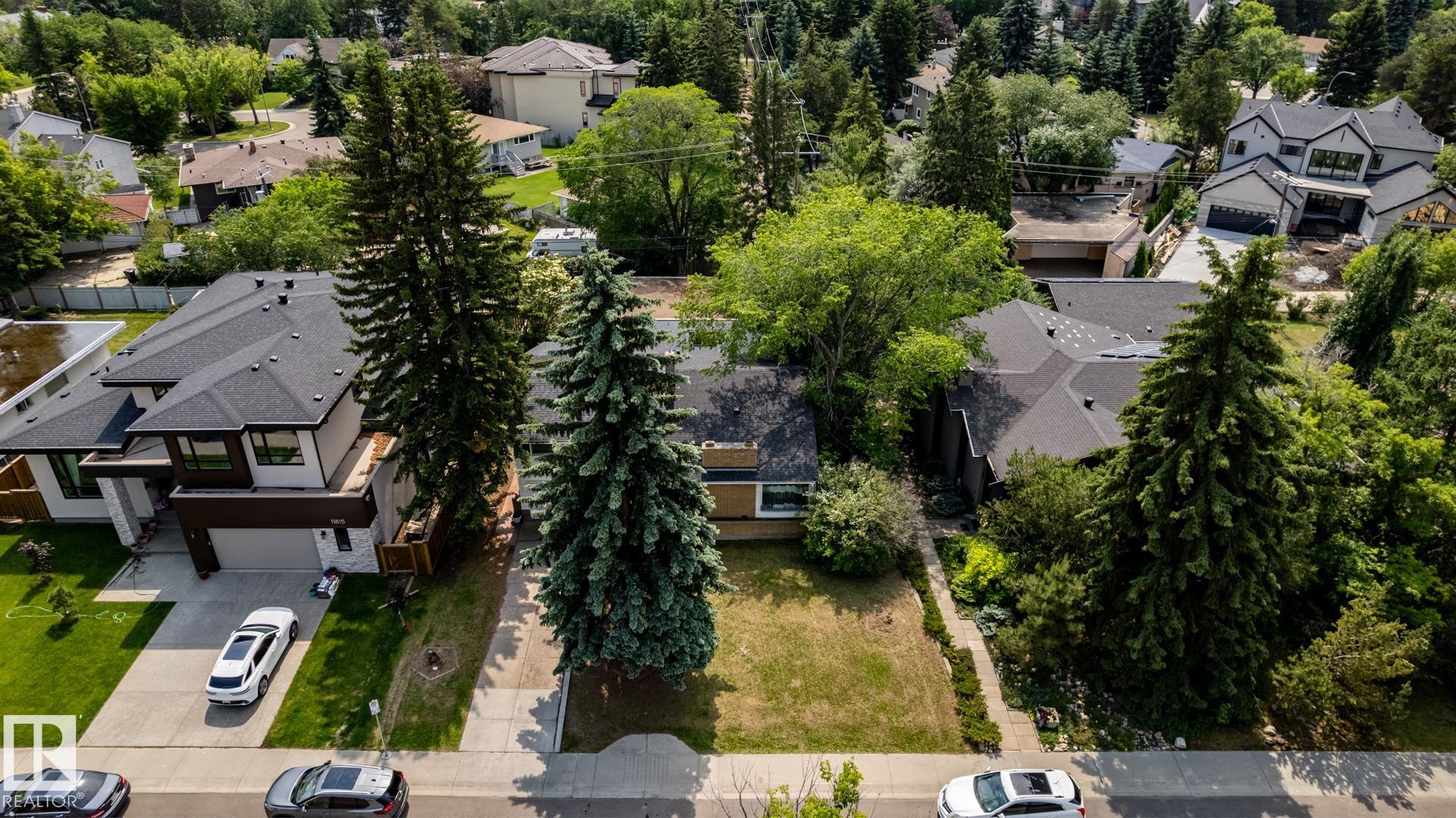 Fifth View of 11819 87 Avenue, Windsor Park (Edmonton), Edmonton, Alberta, T6G 0Y5