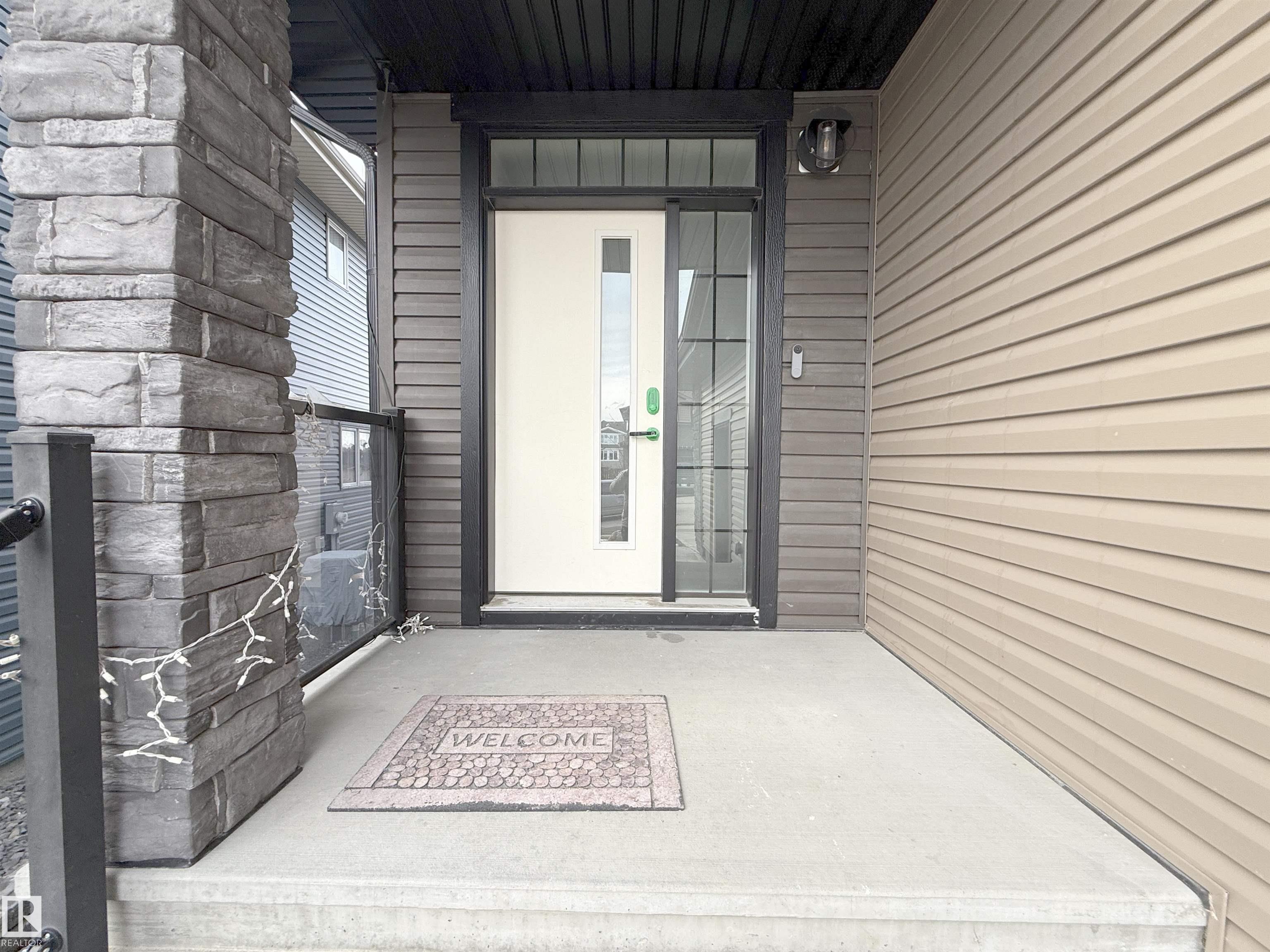 Fifth View of 1210 PEREGRINE Terrace, Hawks Ridge, Edmonton, Alberta, T5S 0M3