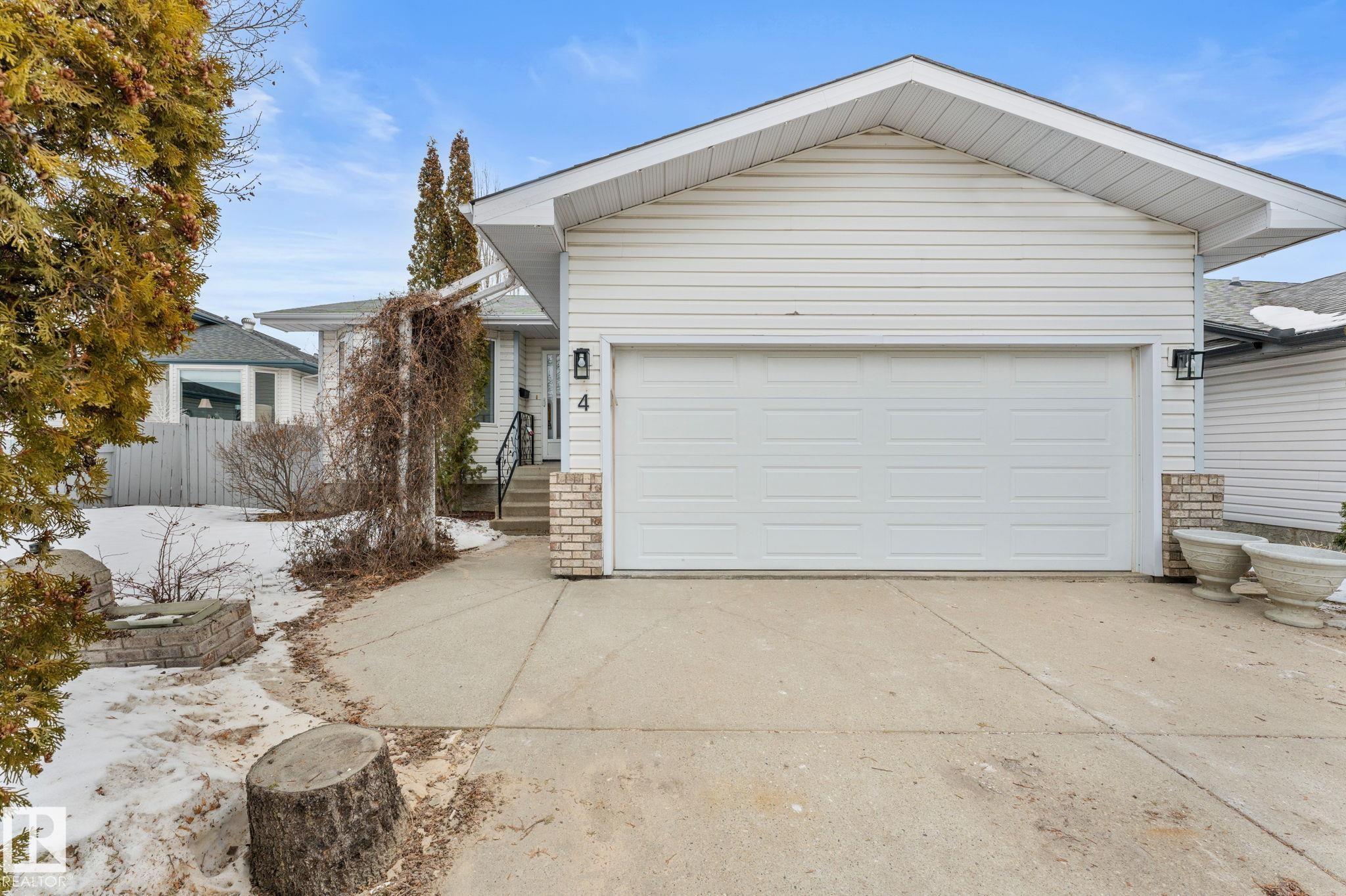 4 HEATH Place, E4479112, Alberta,