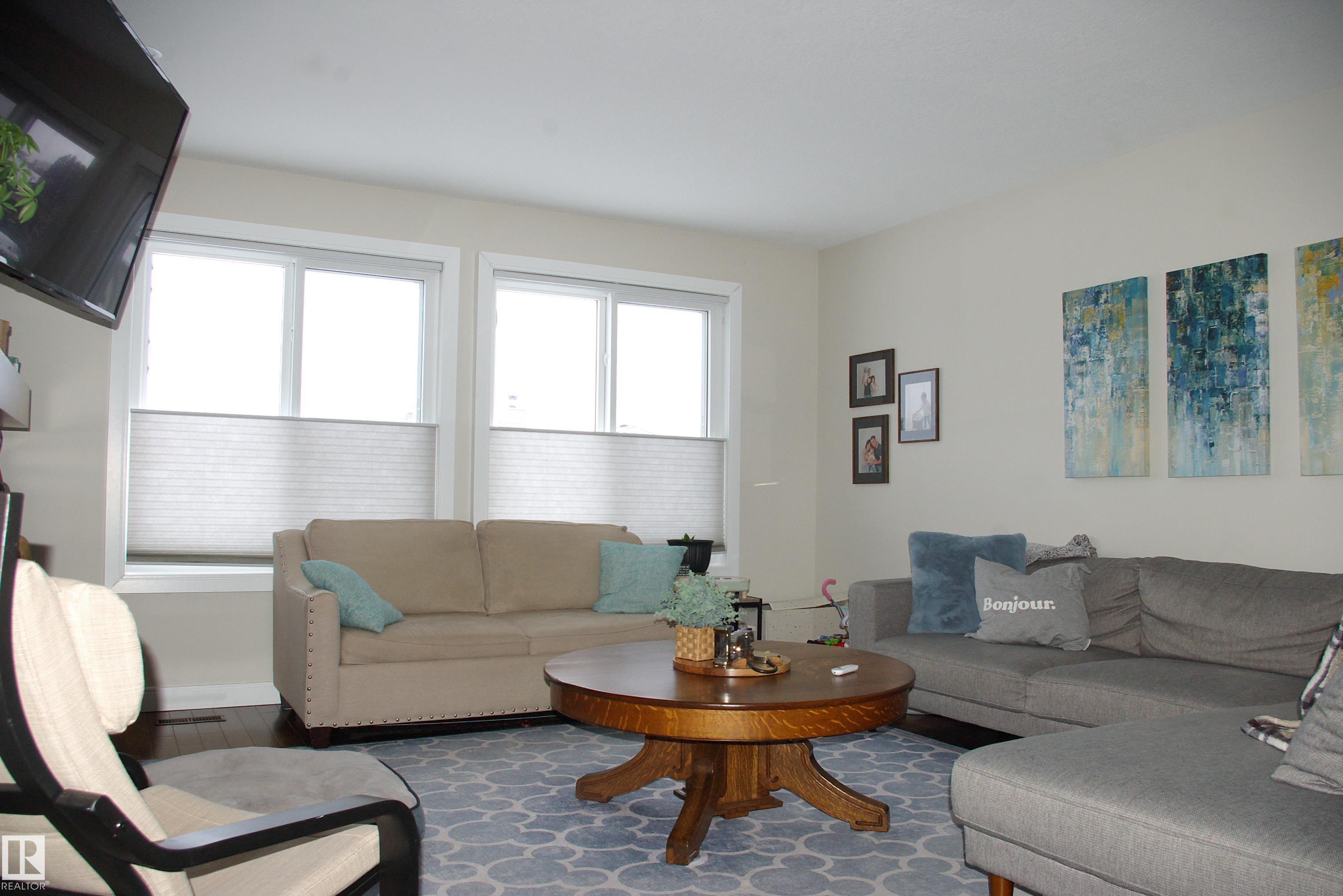 Fourth View of 11907 152A Avenue, Caernarvon, Edmonton, Alberta, T5X 1E7