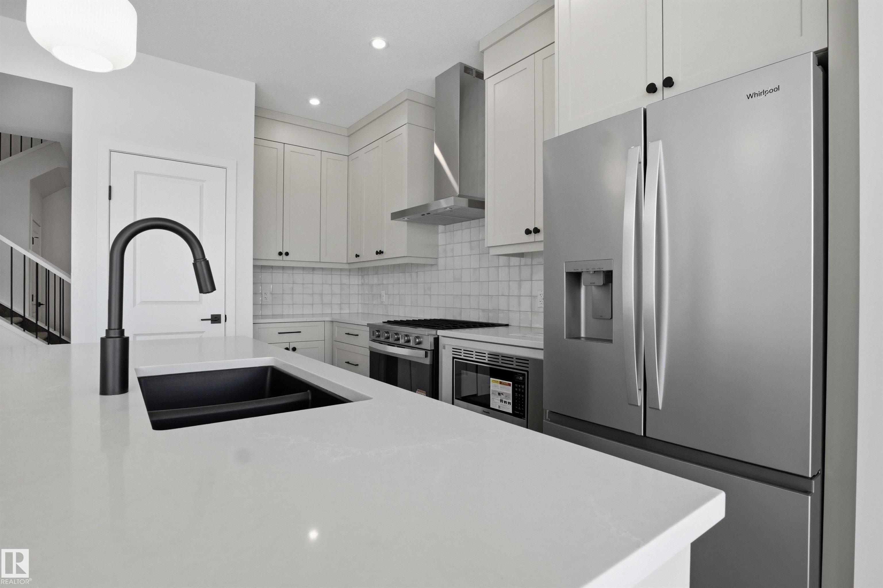 Fourth View of 1126 CRISTALL Crescent, Chappelle Area, Edmonton, Alberta, T6W 5S9