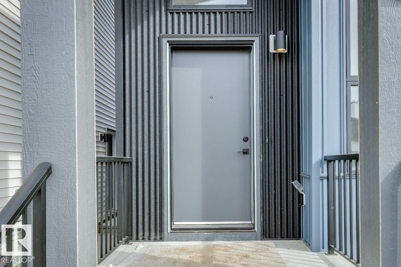 Second View of 319 30 Street, Alces, Edmonton, Alberta, T6X 3L6