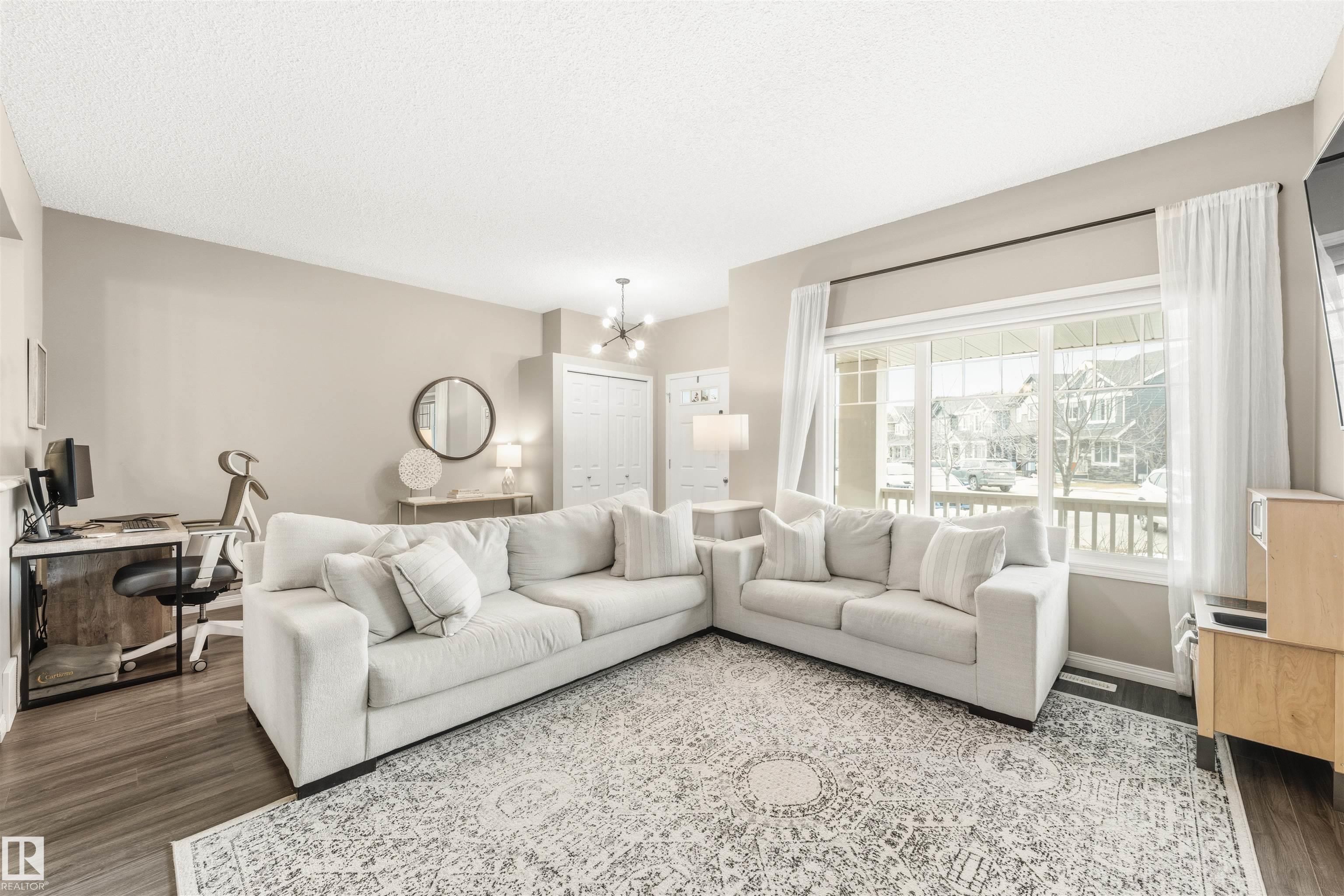 3229 CHERRY Crescent, E4479442, Alberta,