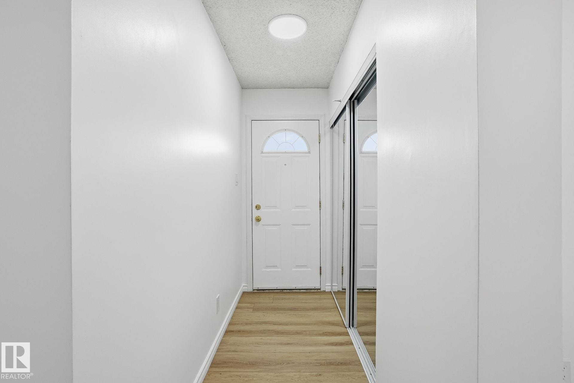 Fifth View of 202 KASKITAYO Crest, Blue Quill, Edmonton, Alberta, T6J 3T3