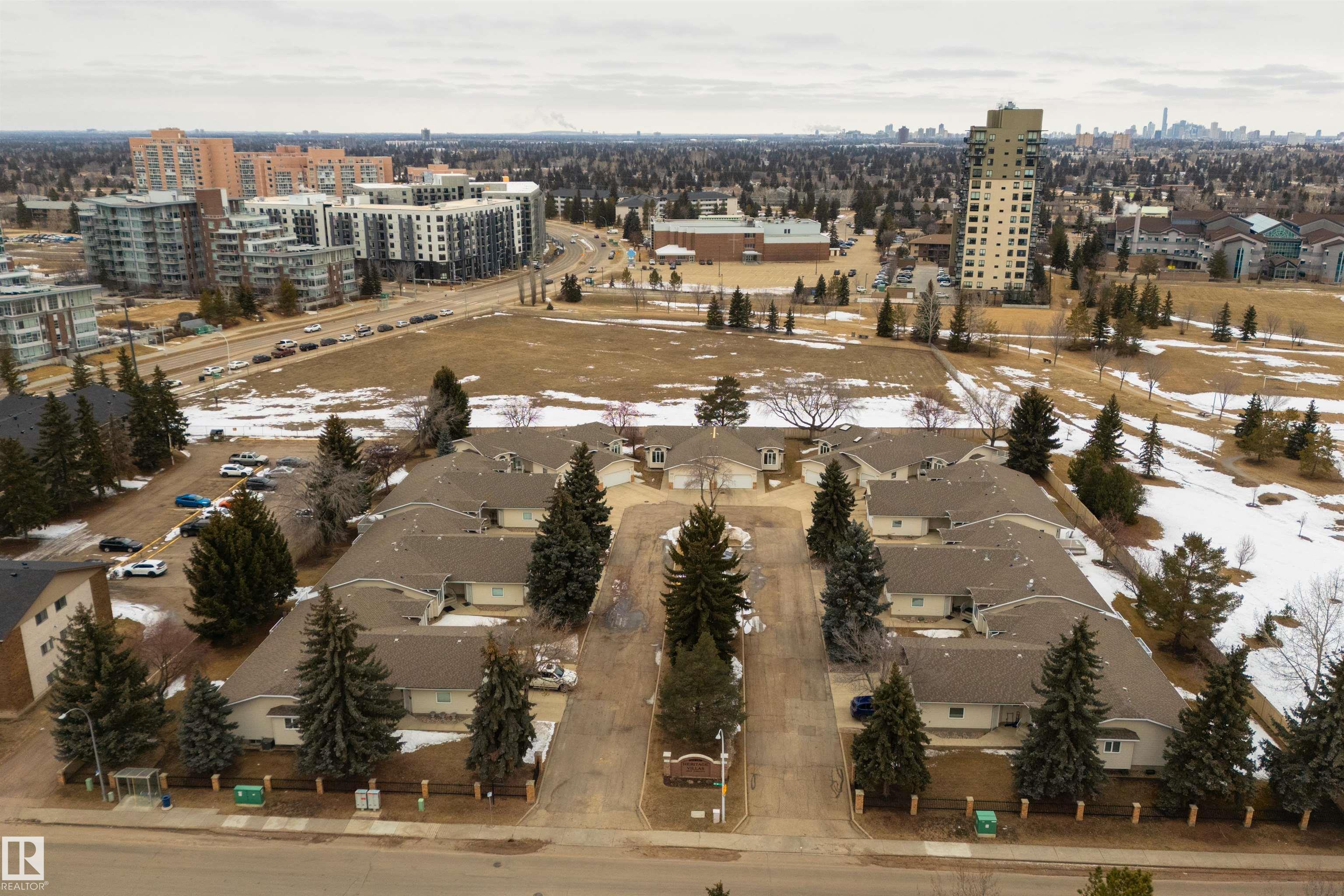 Fifth View of 10840 25 Avenue, Ermineskin, Edmonton, Alberta, T5J 6N5