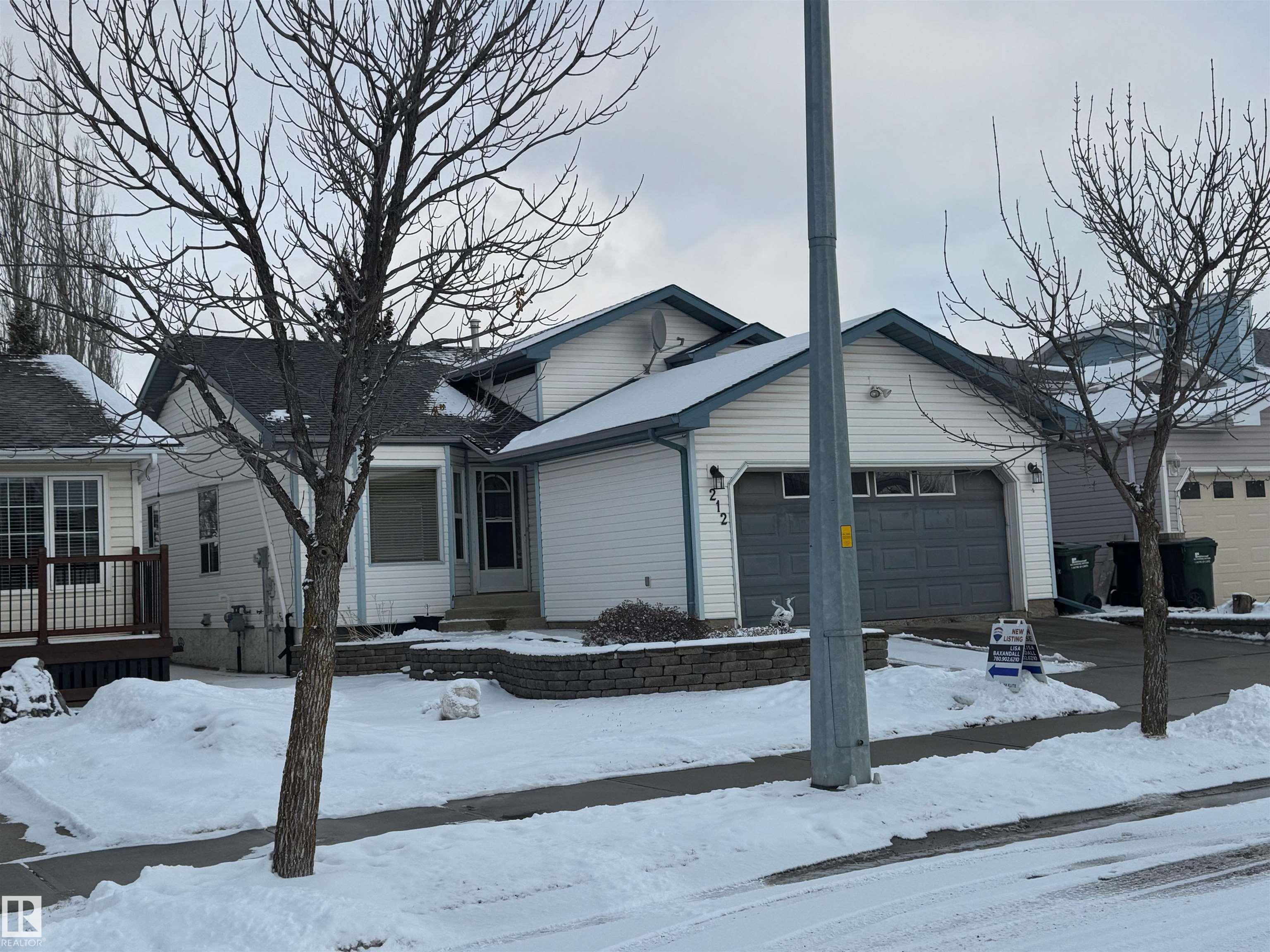 Second View of 212 REGENCY Drive, Regency Park (Sherwood Park), Sherwood Park, Alberta, T8A 5P6