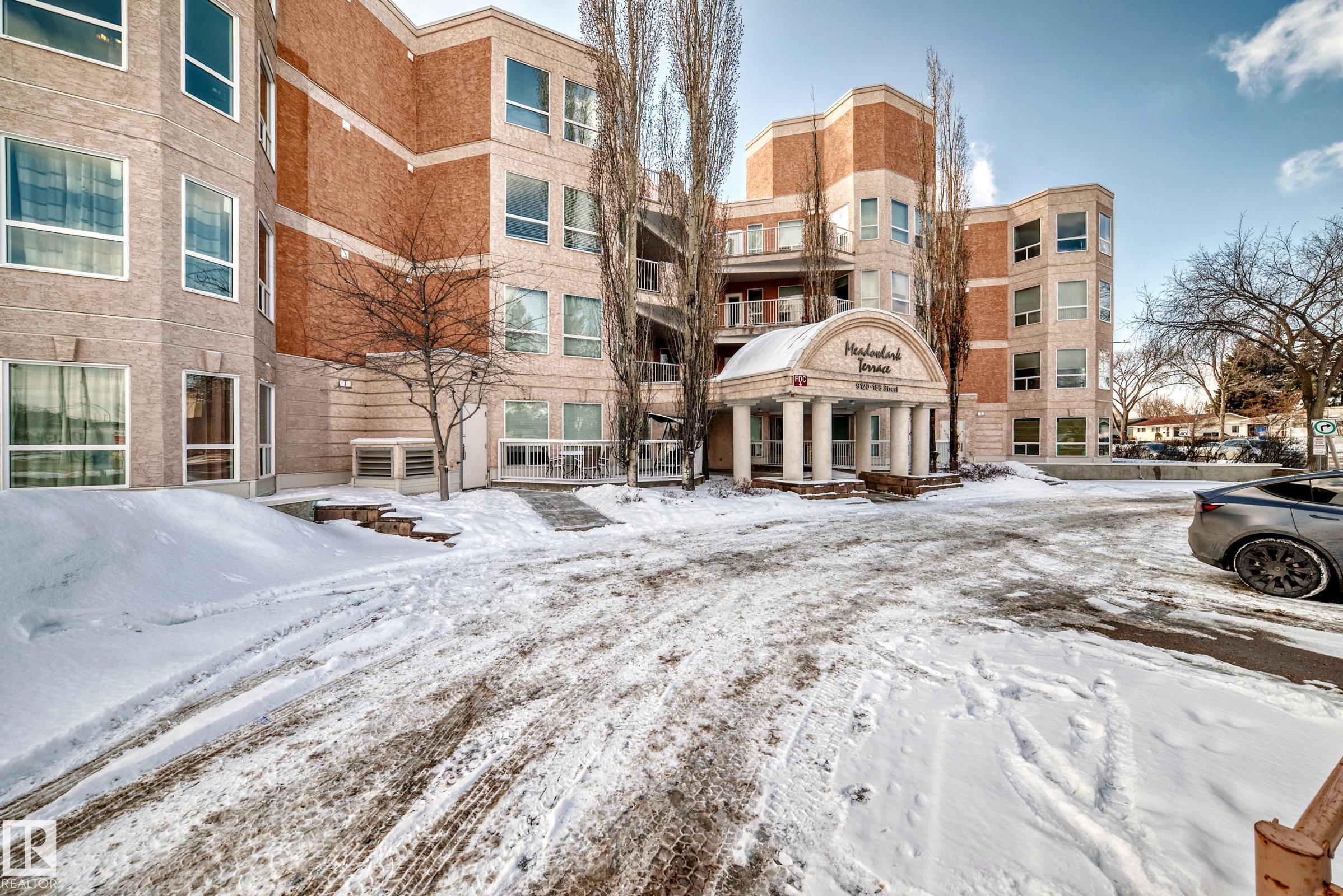 Second View of 306 9120 156 Street, Meadowlark Park (Edmonton), Edmonton, Alberta, T5R 1Y8