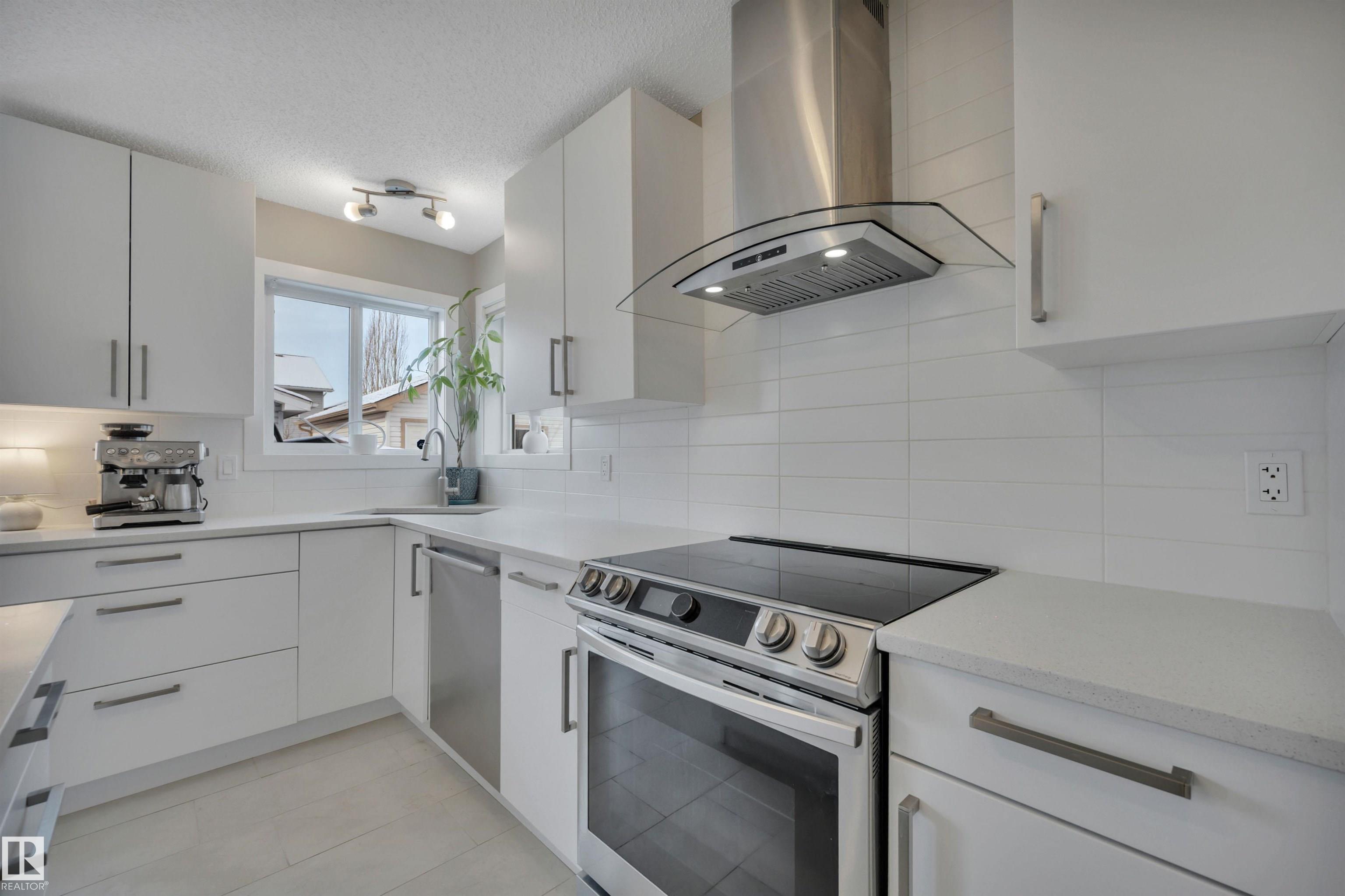 Fifth View of 7030 SOUTH TERWILLEGAR Drive, South Terwillegar, Edmonton, Alberta, T6R 3V7