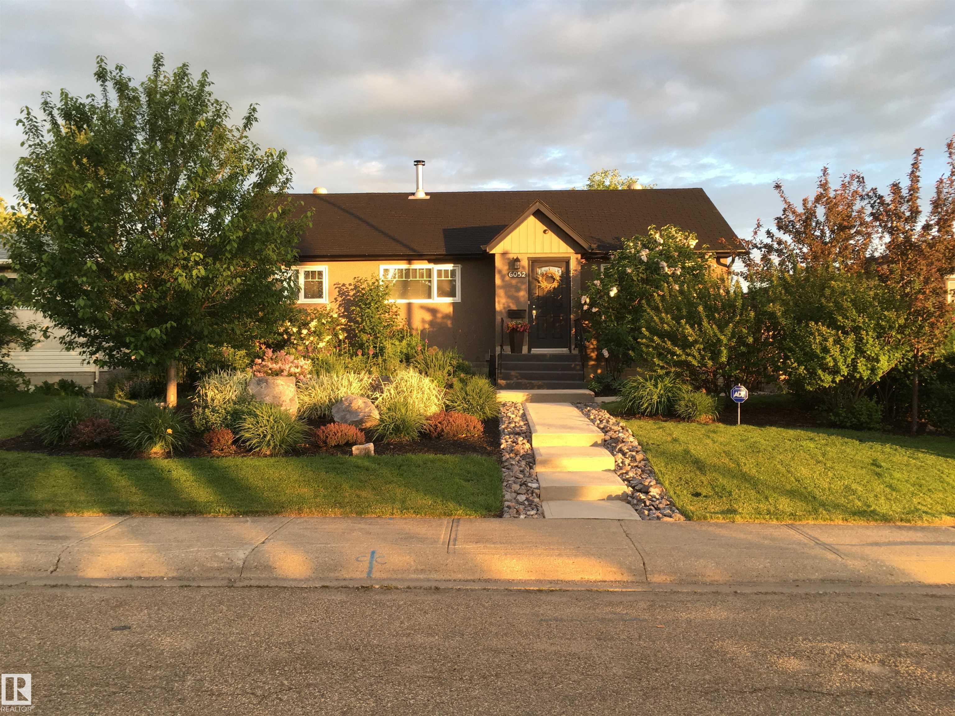 6052 105B Street, E4479992, Alberta,