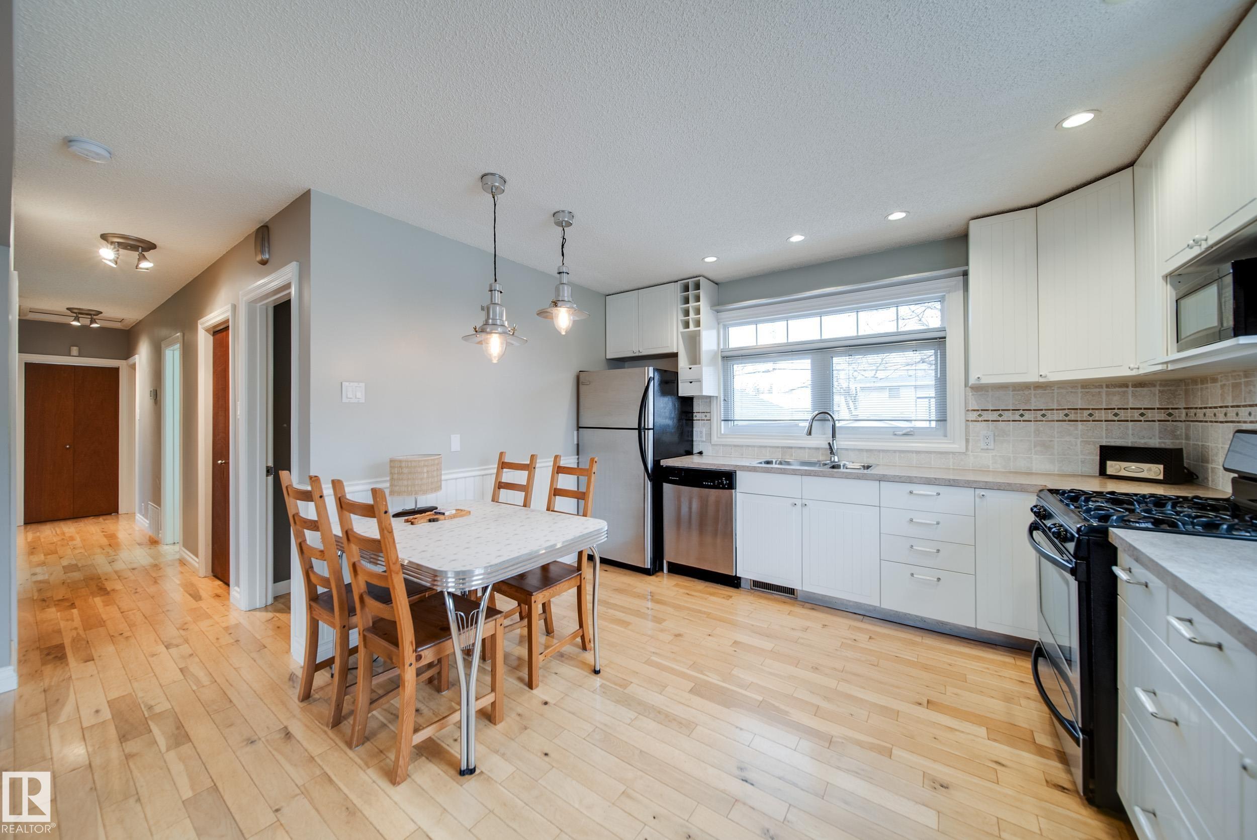 Fifth View of 6052 105B Street, Pleasantview (Edmonton), Edmonton, Alberta, T6H 2S5