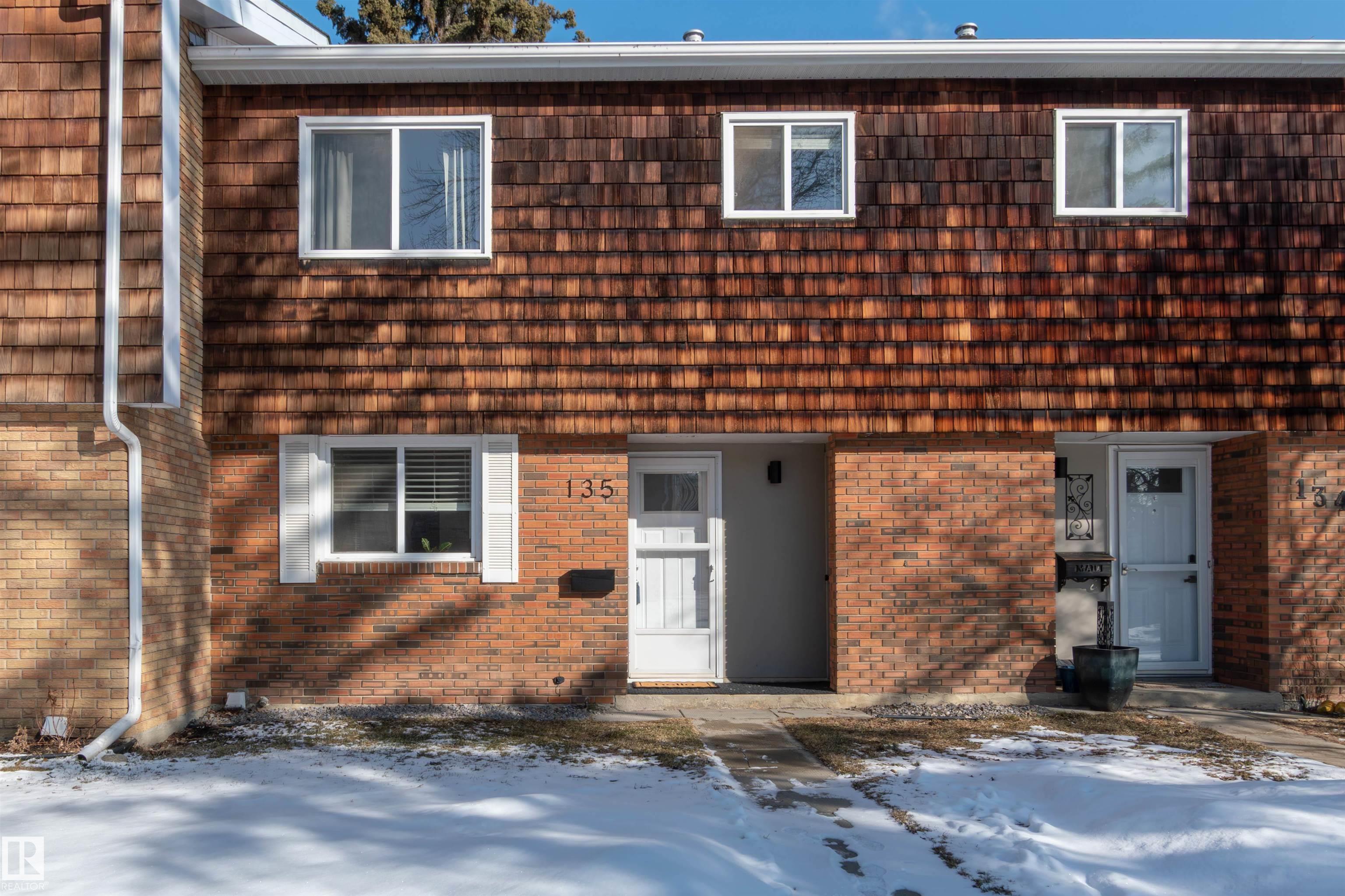 135 Great Oaks, E4480010, Alberta,