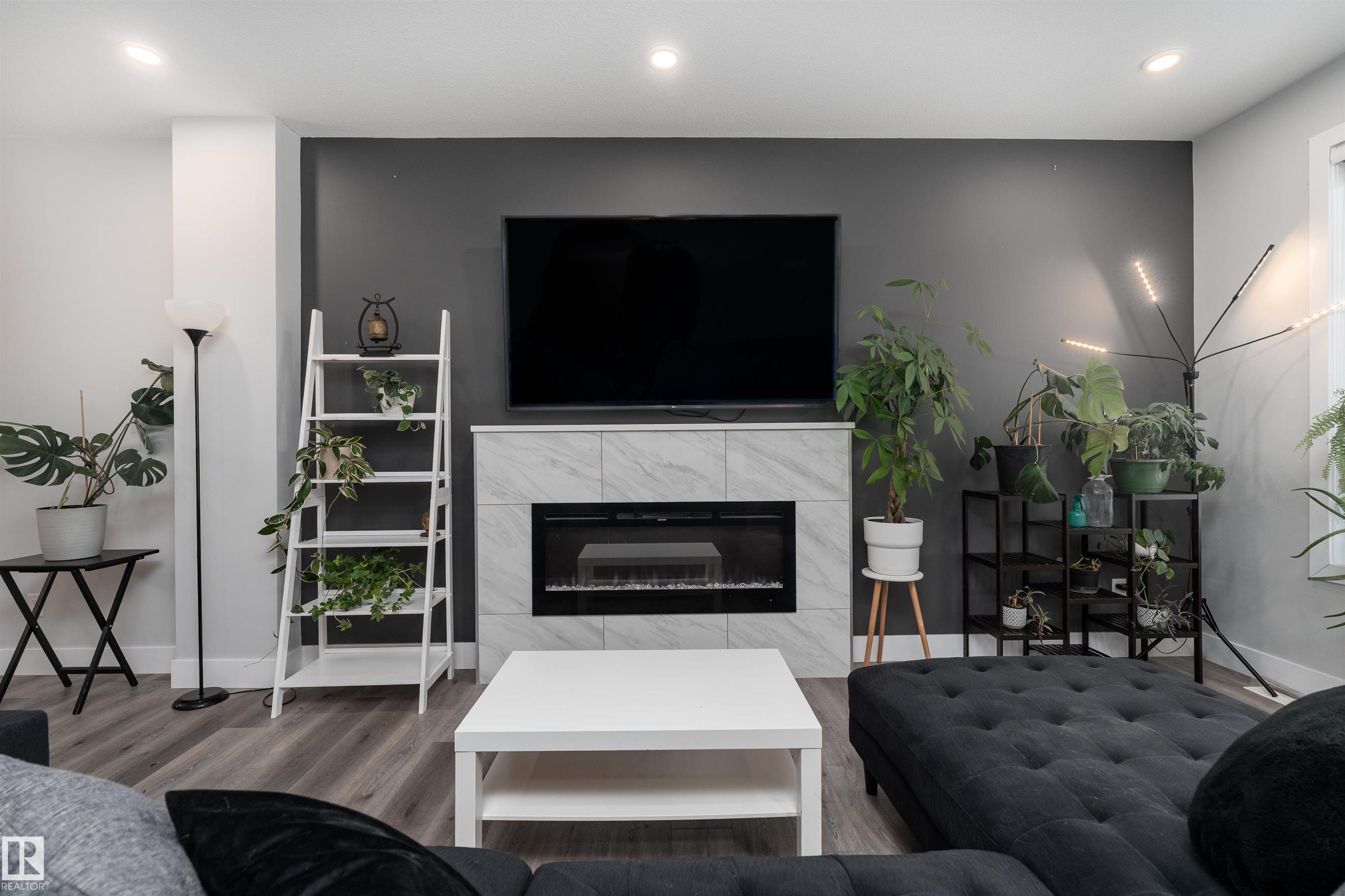 Third View of 9338 PEAR Link, The Orchards At Ellerslie, Edmonton, Alberta, T6X 2V9