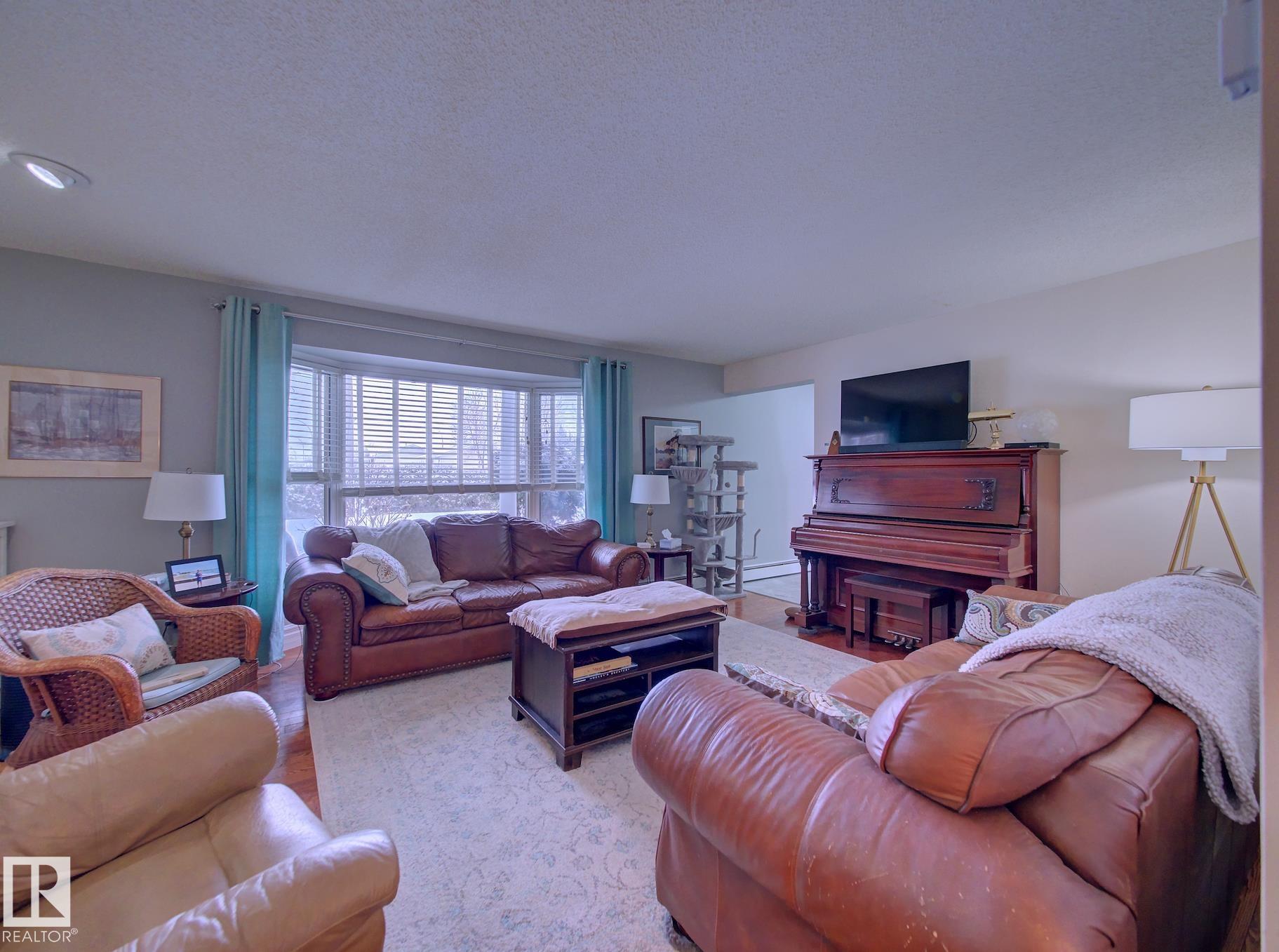 Fifth View of 5308 52 Avenue, Bruderheim, Bruderheim, Alberta, T0B 0S0